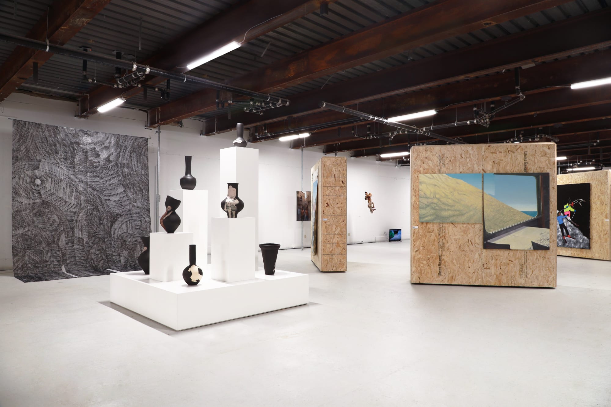 Installation View of Soft Edge of the Blade Vol. 2 at Zaal Art Gallery