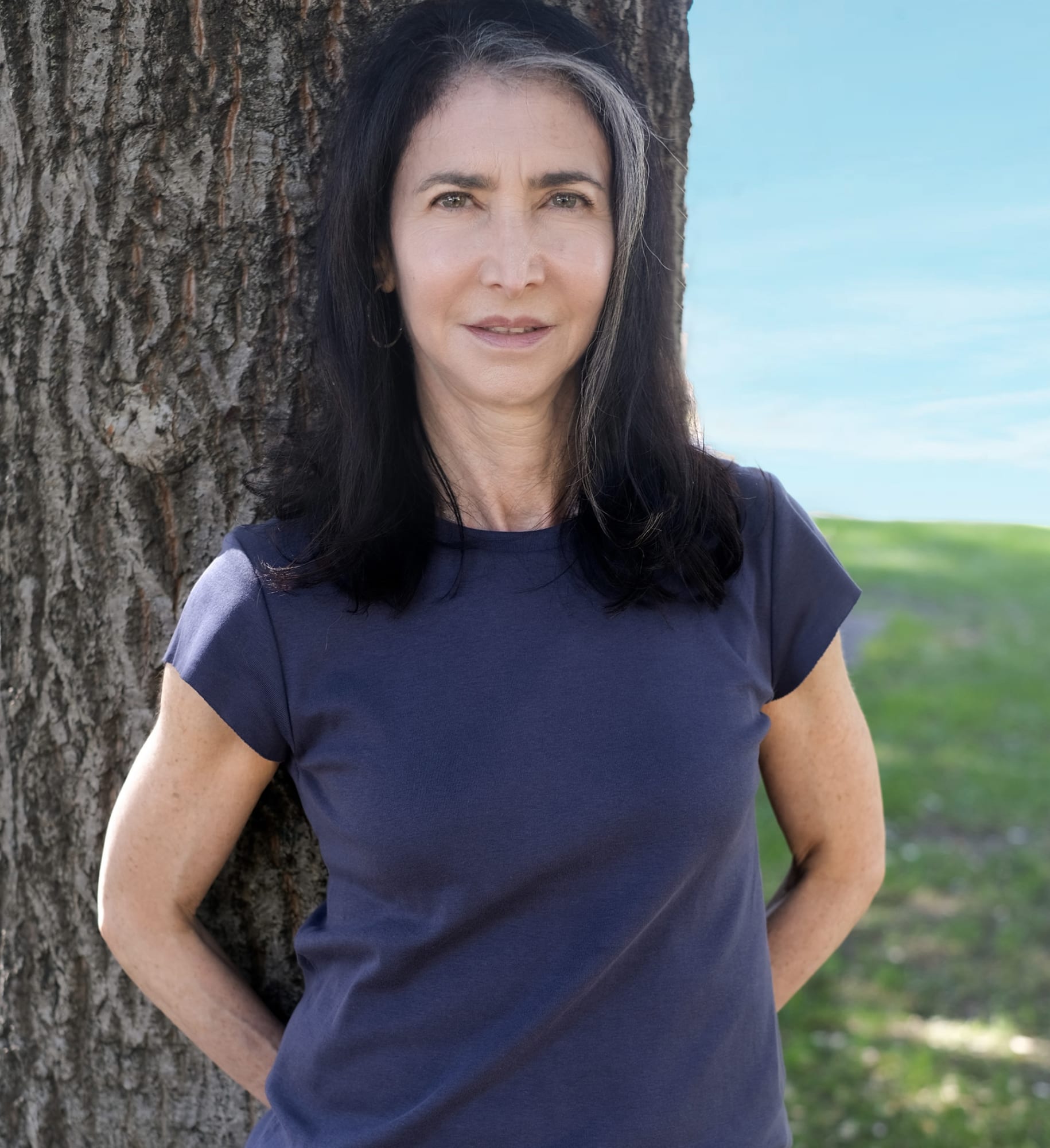 SHELLEY ANIXTER Shelley Anixter, a practicing architect and artist, approaches exhibition design with imagination and sensitivity to space, form and light. Through a rigorous aesthetic process Shelley orchestrated the design of Diane's 'Family Portraits In DNA' here at Showcase. Shelley is passionate about our planet. She is currently working on a series of watercolor paintings illustrating the wondrous species with whom we share the Earth.