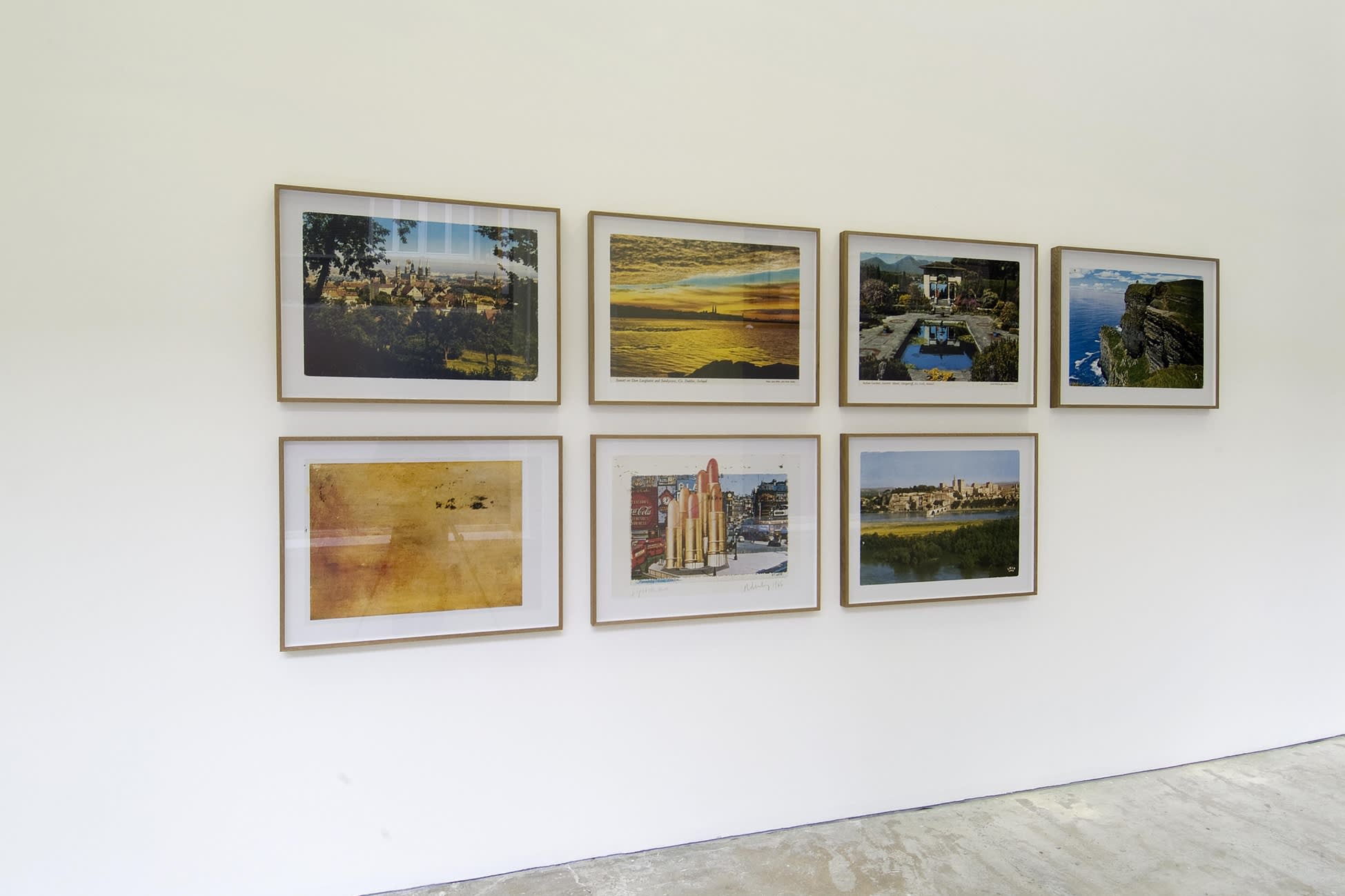 Peter Friedl, Documents, exhibition view at Erna Hecey Gallery Brussels, 30 November 2007 - 2 February 2008, ©photo: Philippe DeGobert