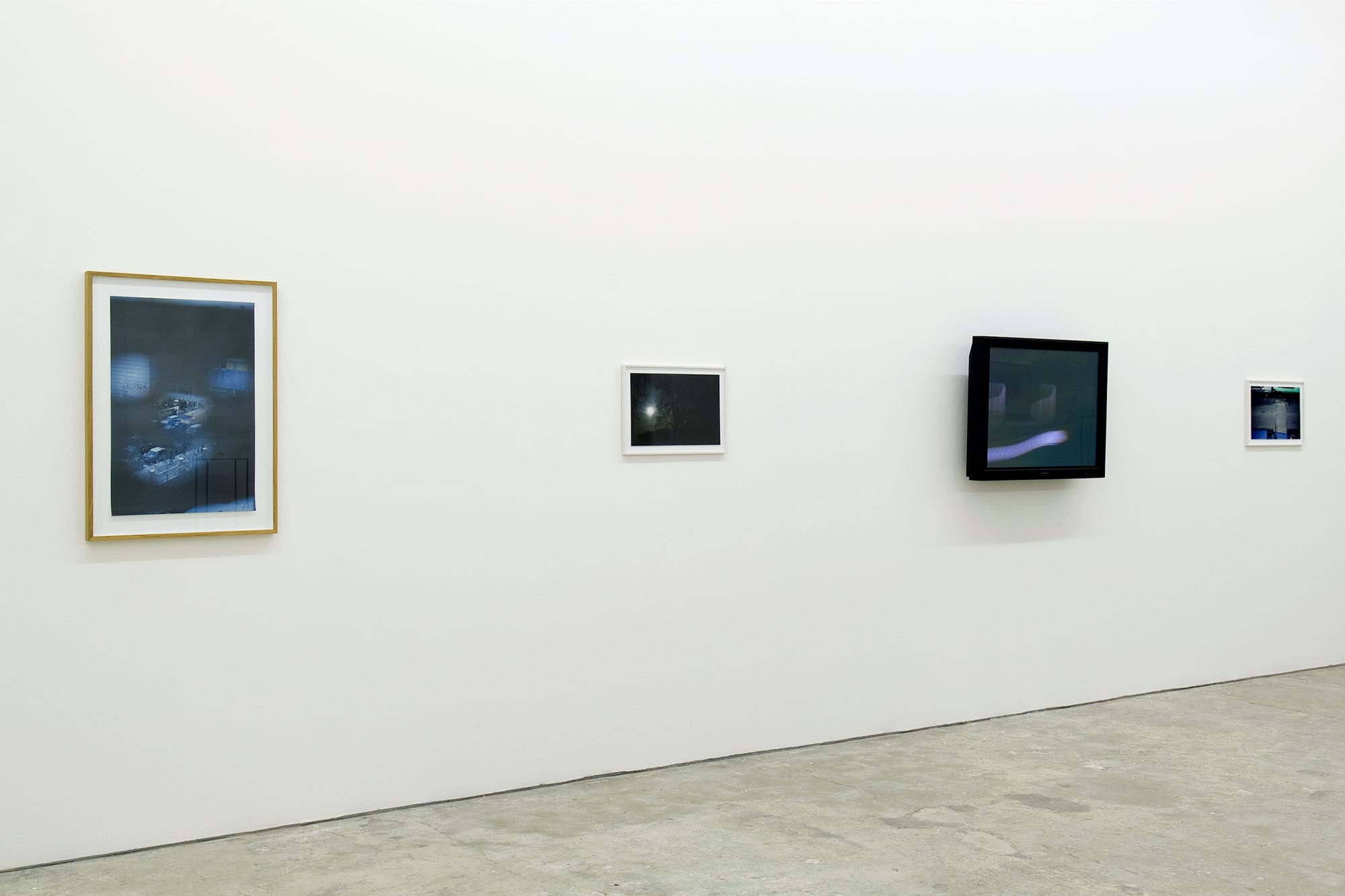 Peter Friedl, Documents, exhibition view at Erna Hecey Gallery Brussels, 30 November 2007 - 2 February 2008, ©photo: Philippe DeGobert