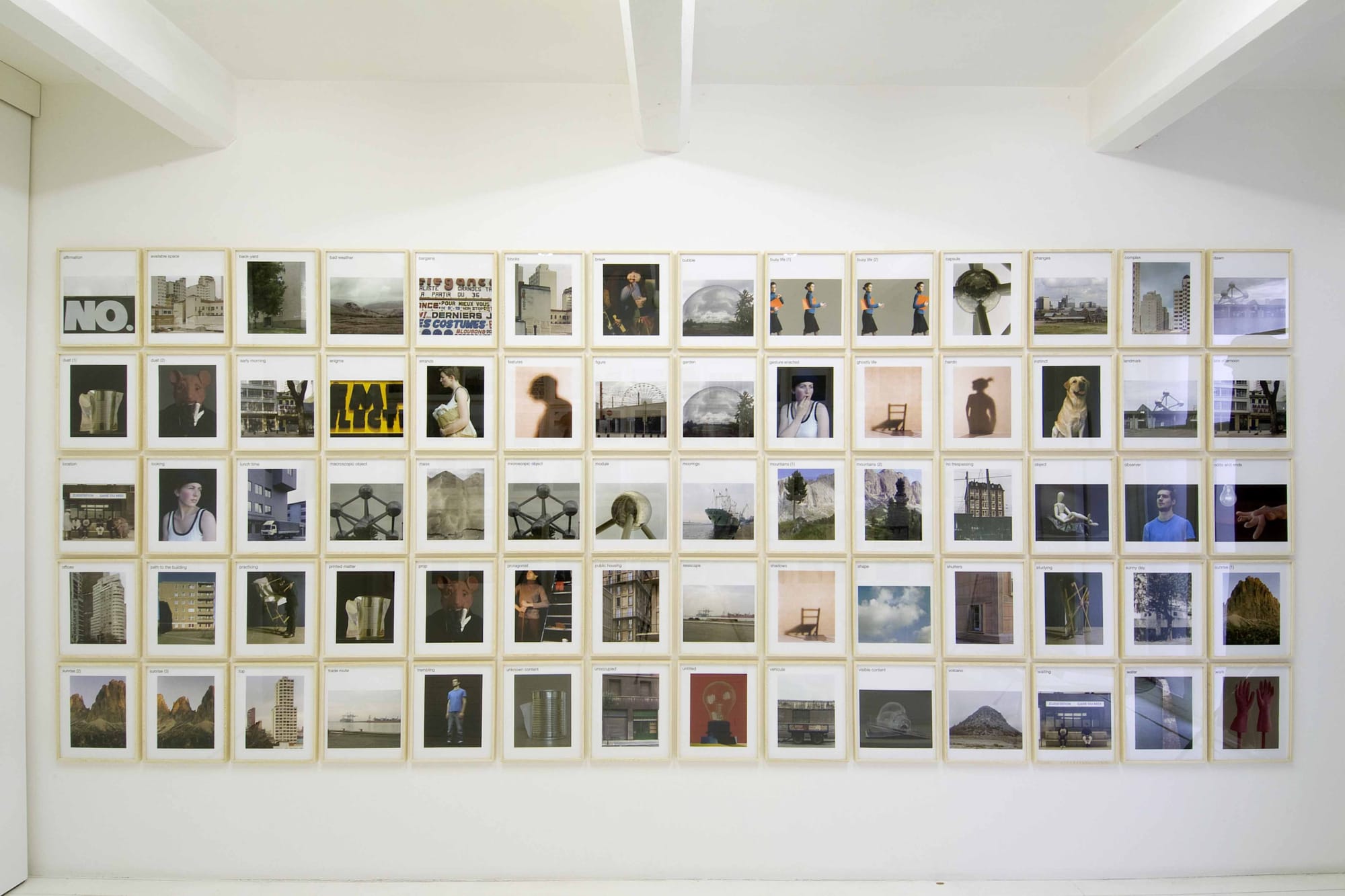 Suzanne Lafont, Index, exhibition view at Erna Hecey Brussels, 21 June - 13 September 2008