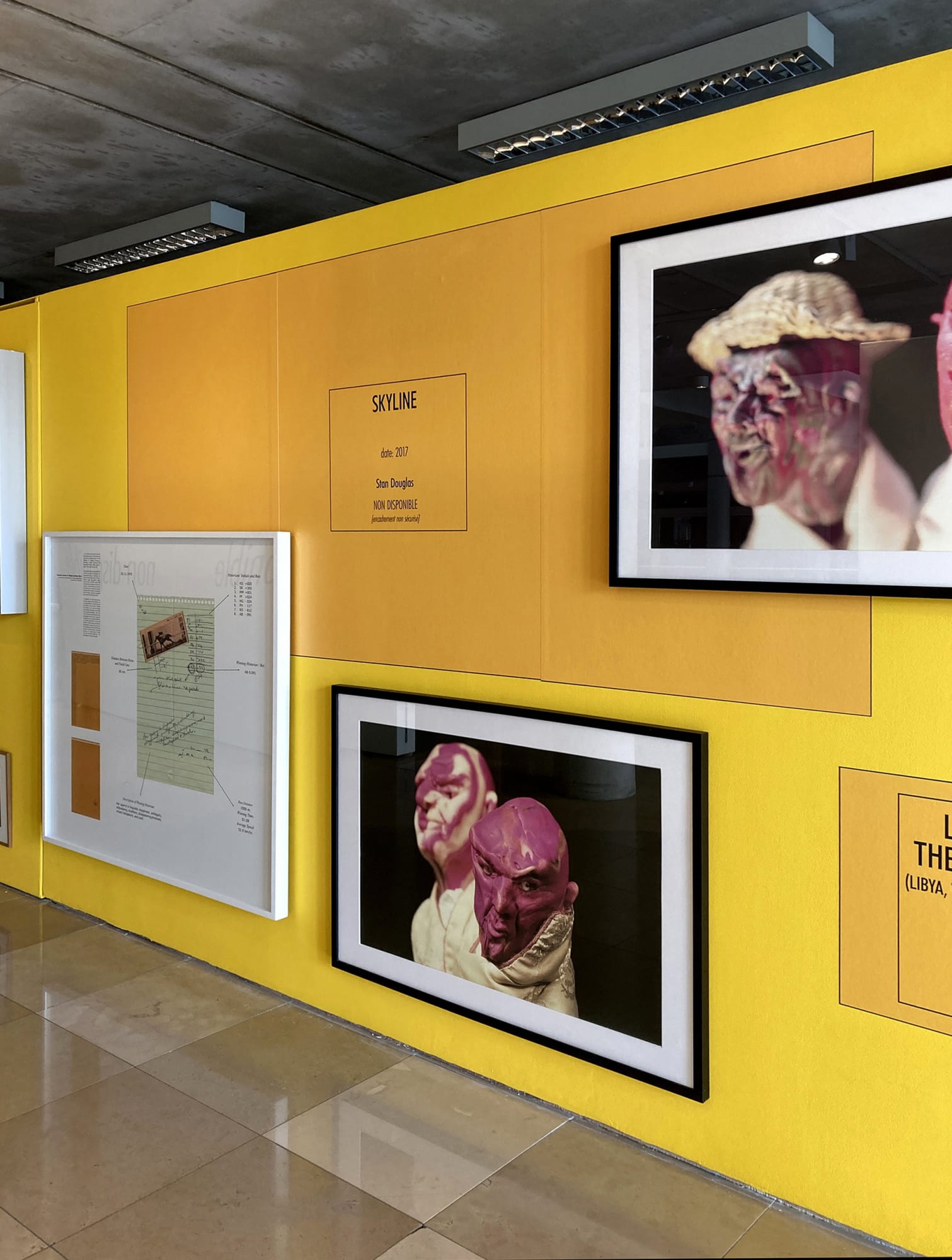 Suzanne Lafont, Entrée Libre, 2023 Exhibition view at Carrée d'Art, Nîmes Courtesy of the artist, Carré d'Art - Musée d'Art Contemporain de Nîmes & Erna Hecey Gallery