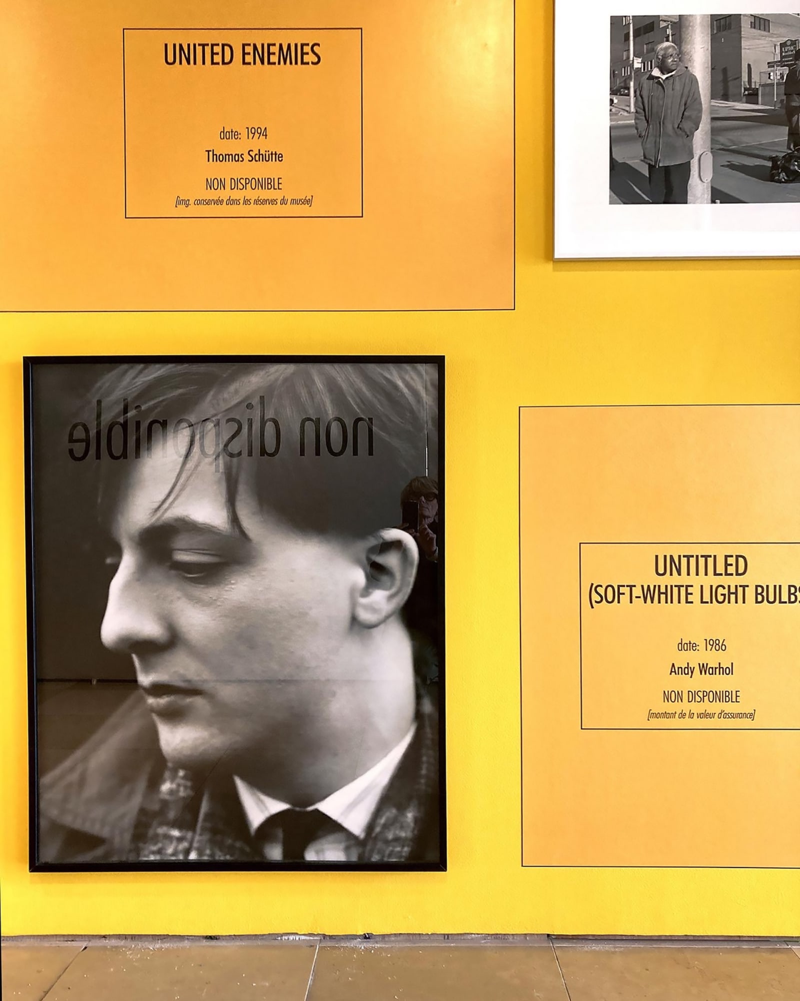 Suzanne Lafont, Entrée Libre, 2023 Exhibition view at Carrée d'Art, Nîmes Courtesy of the artist, Carré d'Art - Musée d'Art Contemporain de Nîmes & Erna Hecey Gallery