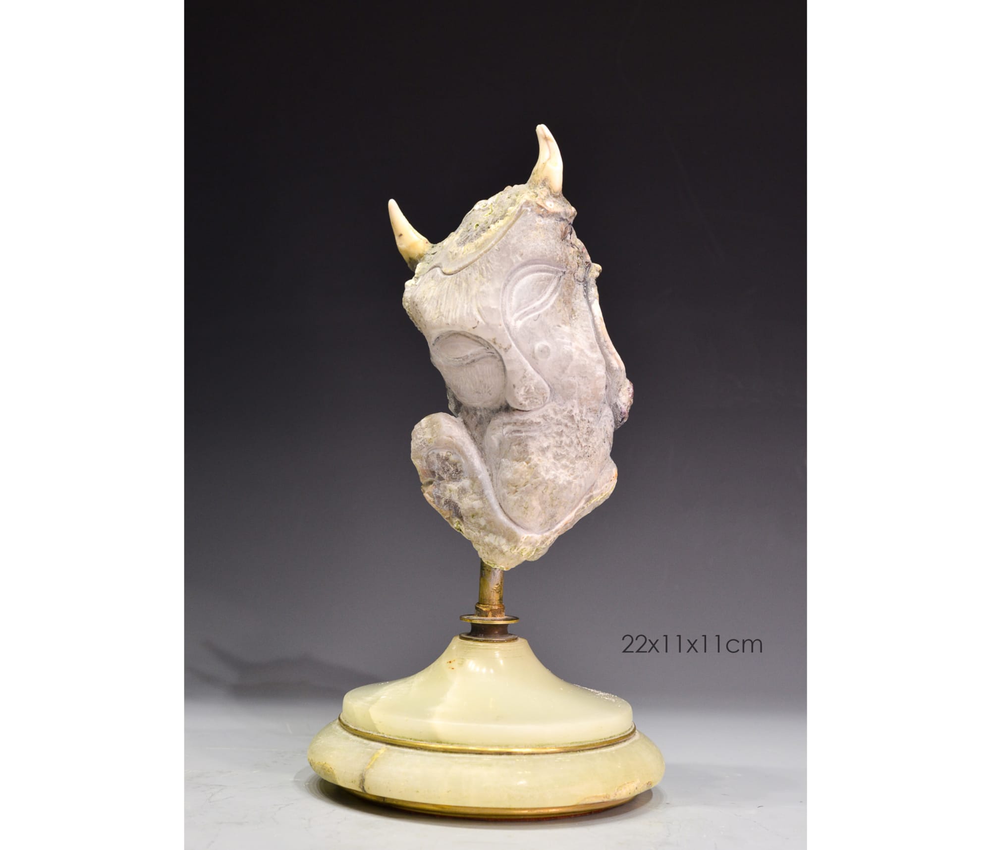 Jamil Kasha Head of a Ruler (وجه اسطورة), 2021 Mixed media and stone 22 x 11 x 11 cm 8 3/4 x 4 1/4 x 4 1/4 in