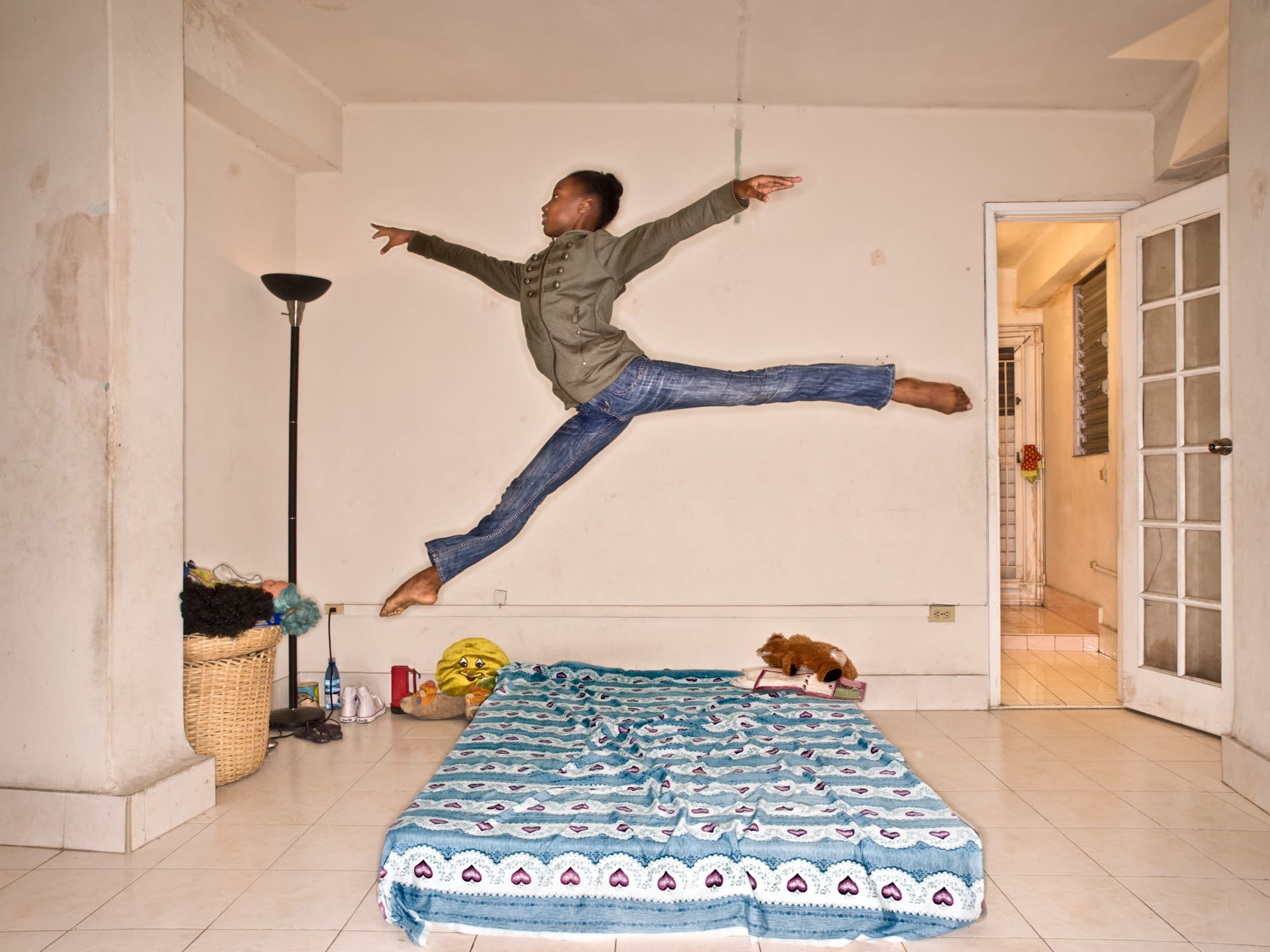 Alejandro González, Untitled (Cuba, zero year) #1, 2009-12