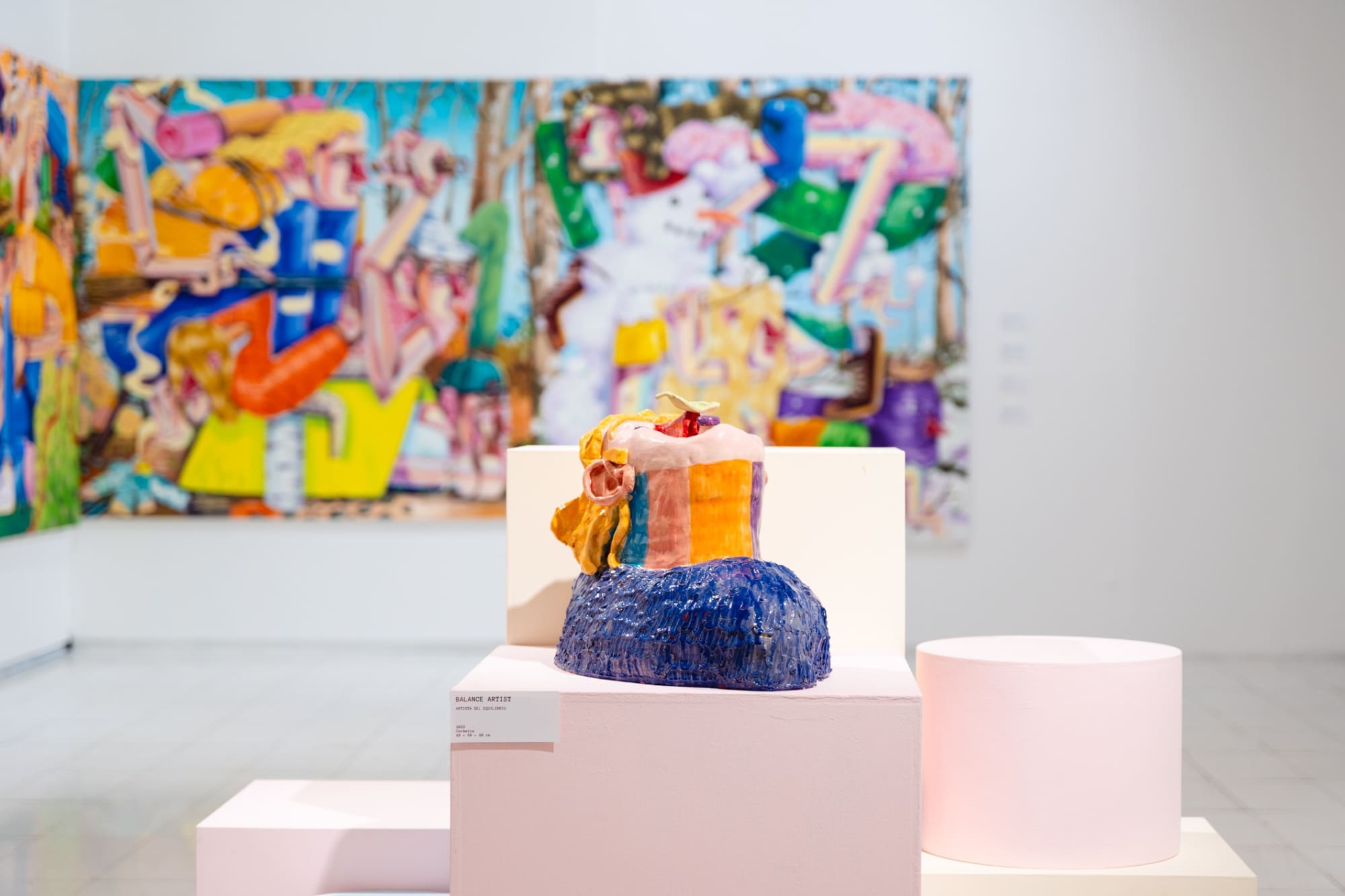 Akos Ezer: Törött pohár. El vaso está roto, lo sigo llenando. (2025)