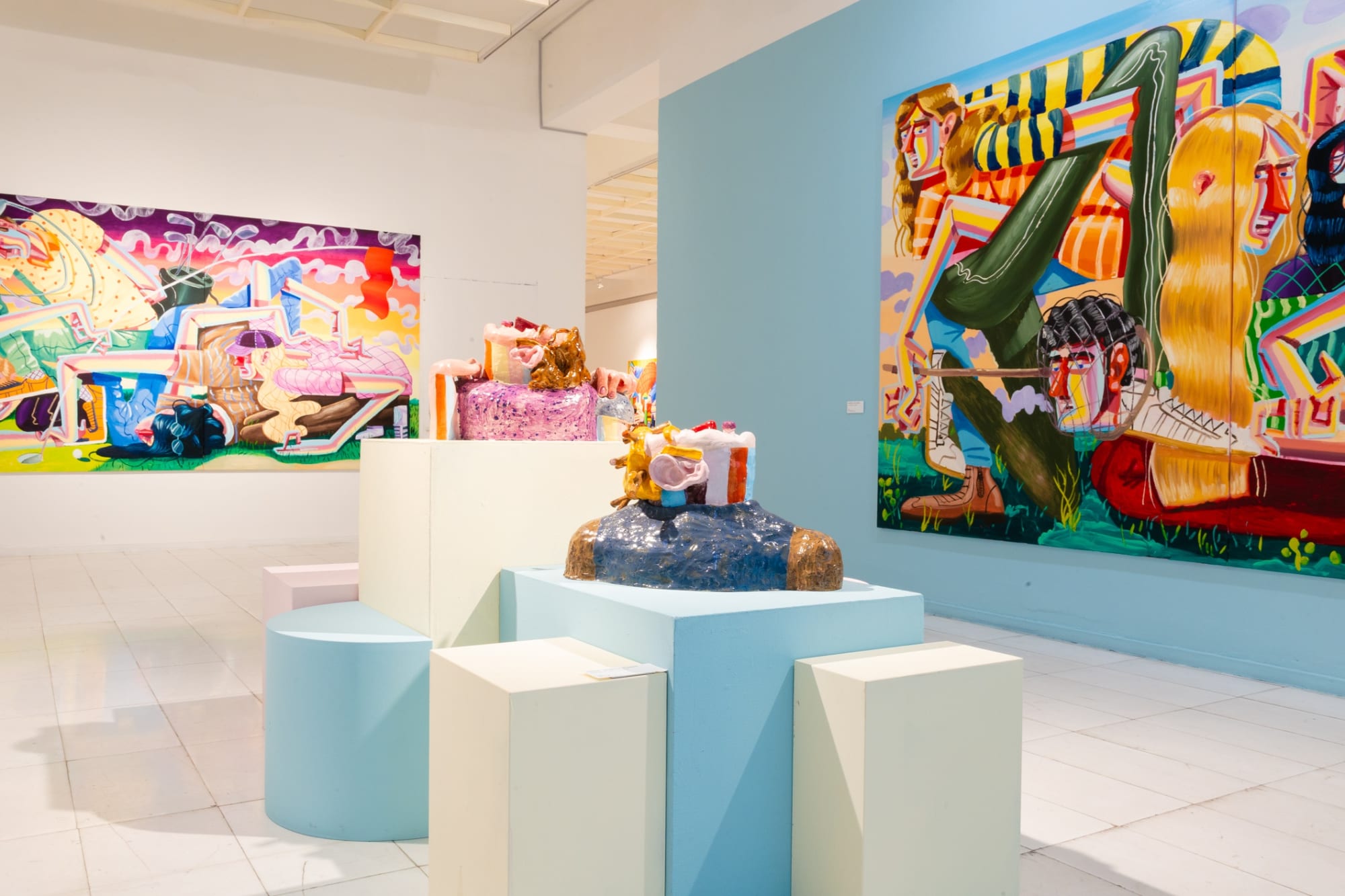 Akos Ezer: Törött pohár. El vaso está roto, lo sigo llenando. (2025)