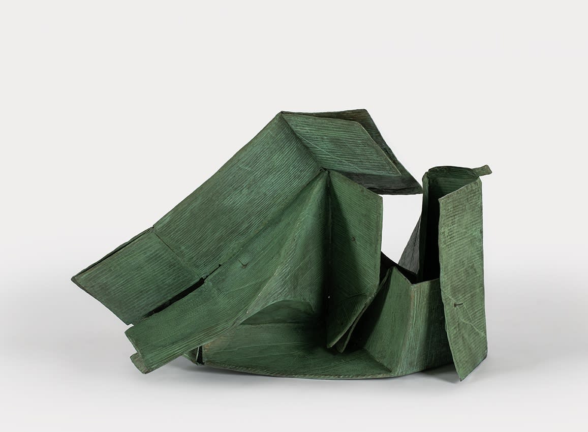 Mario García Torres Sem título [Untitled], n. d. bronze patinado [patinated bronze] 69 x 122 cm [27 1/8 x 48 in] foto [photo]: Omar Bocanegra