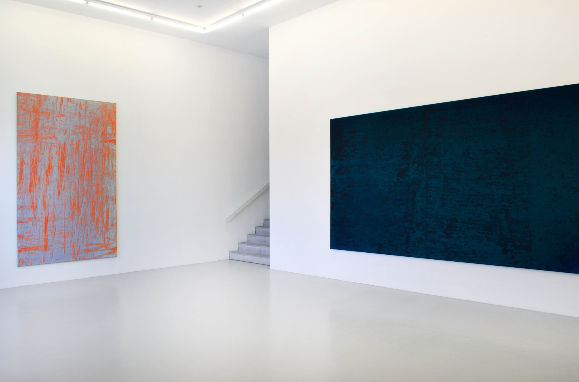 Vue de l'exposition Contrepoint , Gérard Traquandi & la Donation Albers-Honegger Gérard Traquandi, Enna, 2016 et Sans titre, 2011 Courtesy de l'artiste et Galerie Laurent Godin, Paris © photo eac. © Adagp, Paris 2019