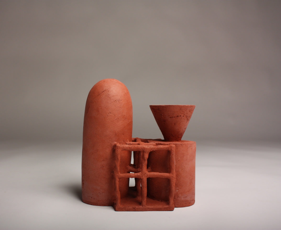 Daphné CORREGAN From paper to clay Galerie Catherine Issert 2019 © Gilles Suffren