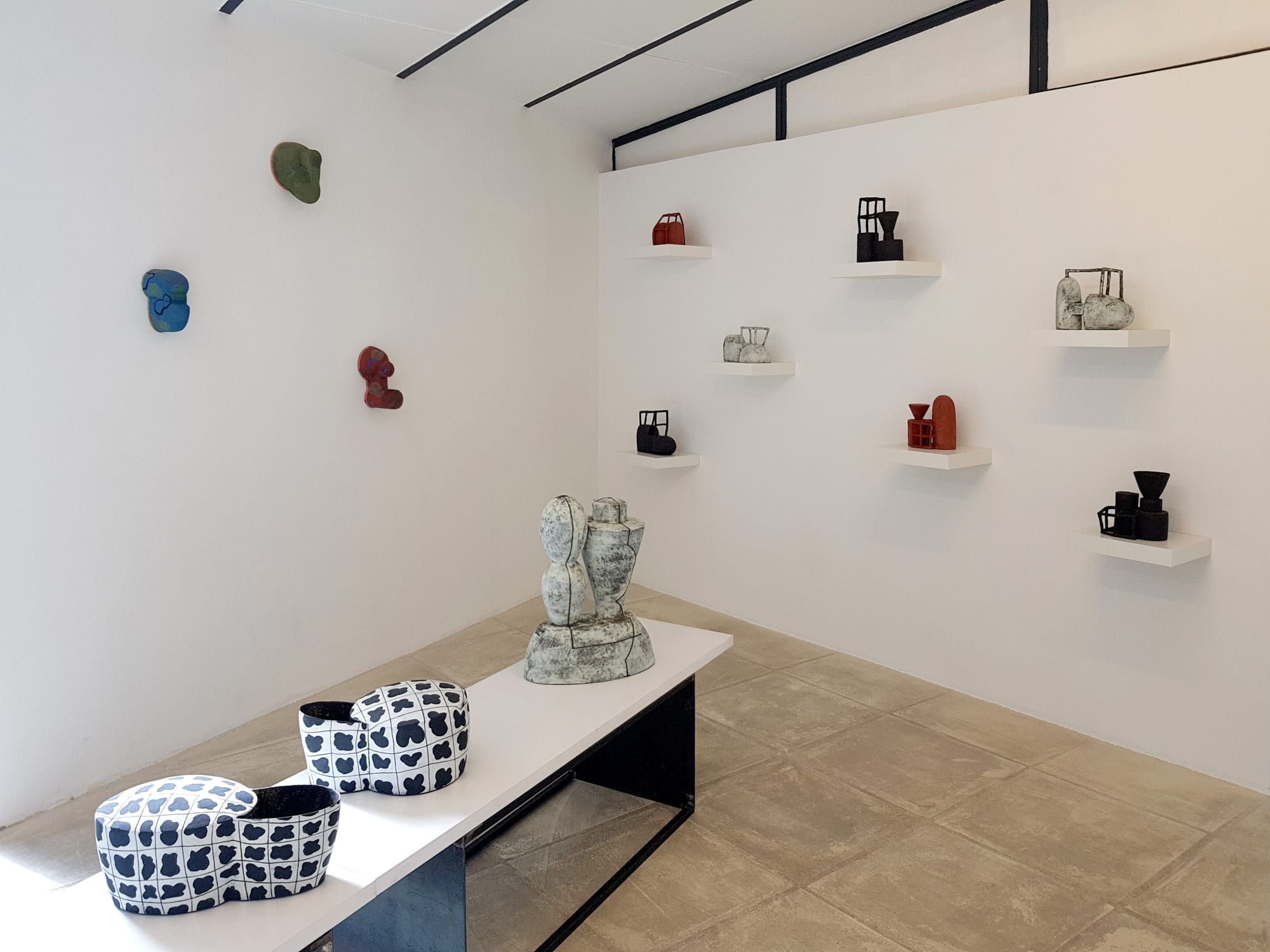 Daphné CORREGAN From paper to clay Galerie Catherine Issert 2019