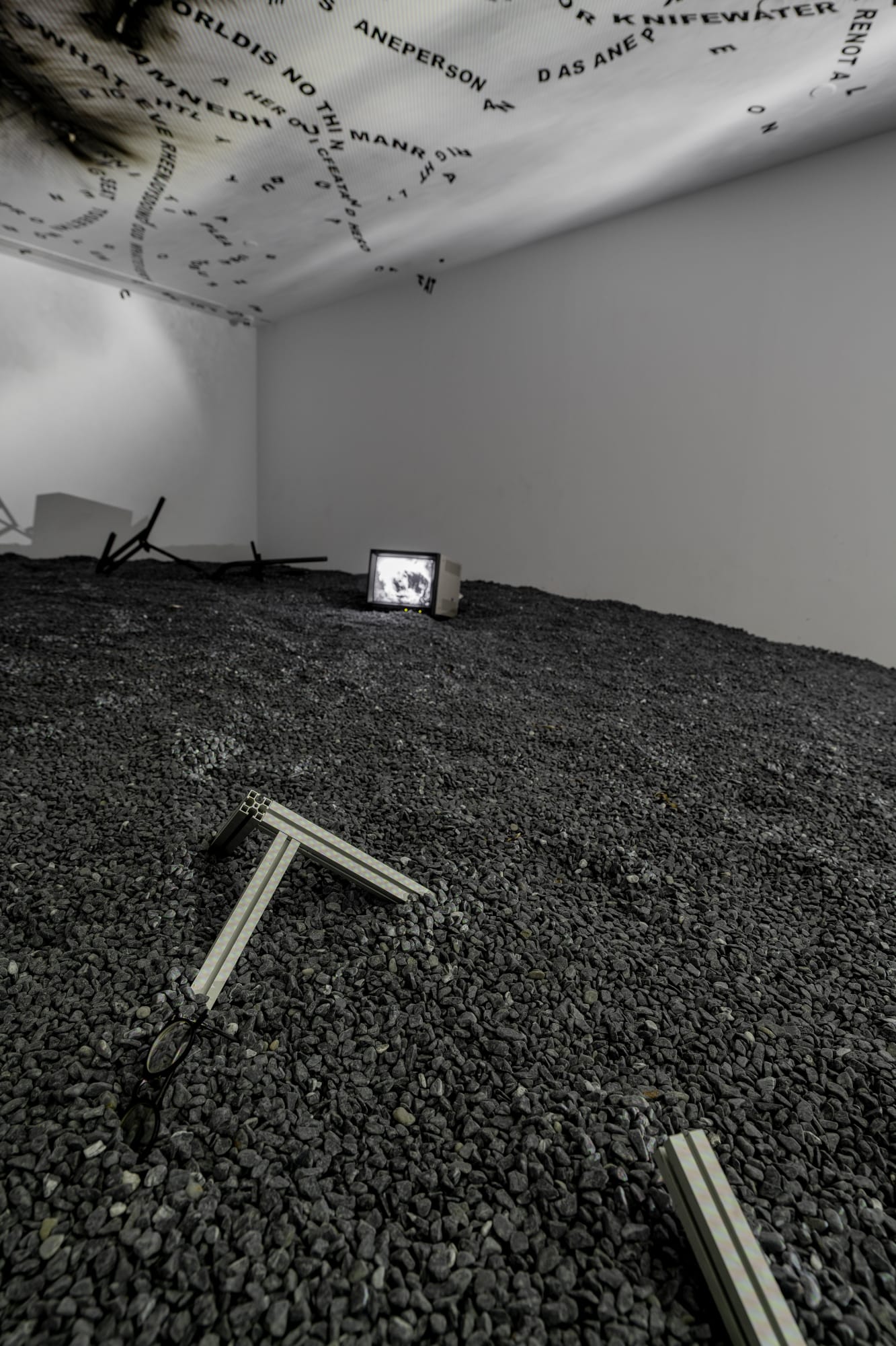 TSANG Kin-Wah: T REE O GO D EVIL