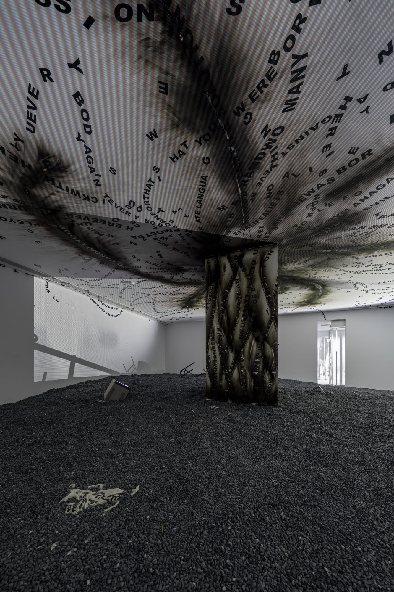 TSANG Kin-Wah: T REE O GO D EVIL