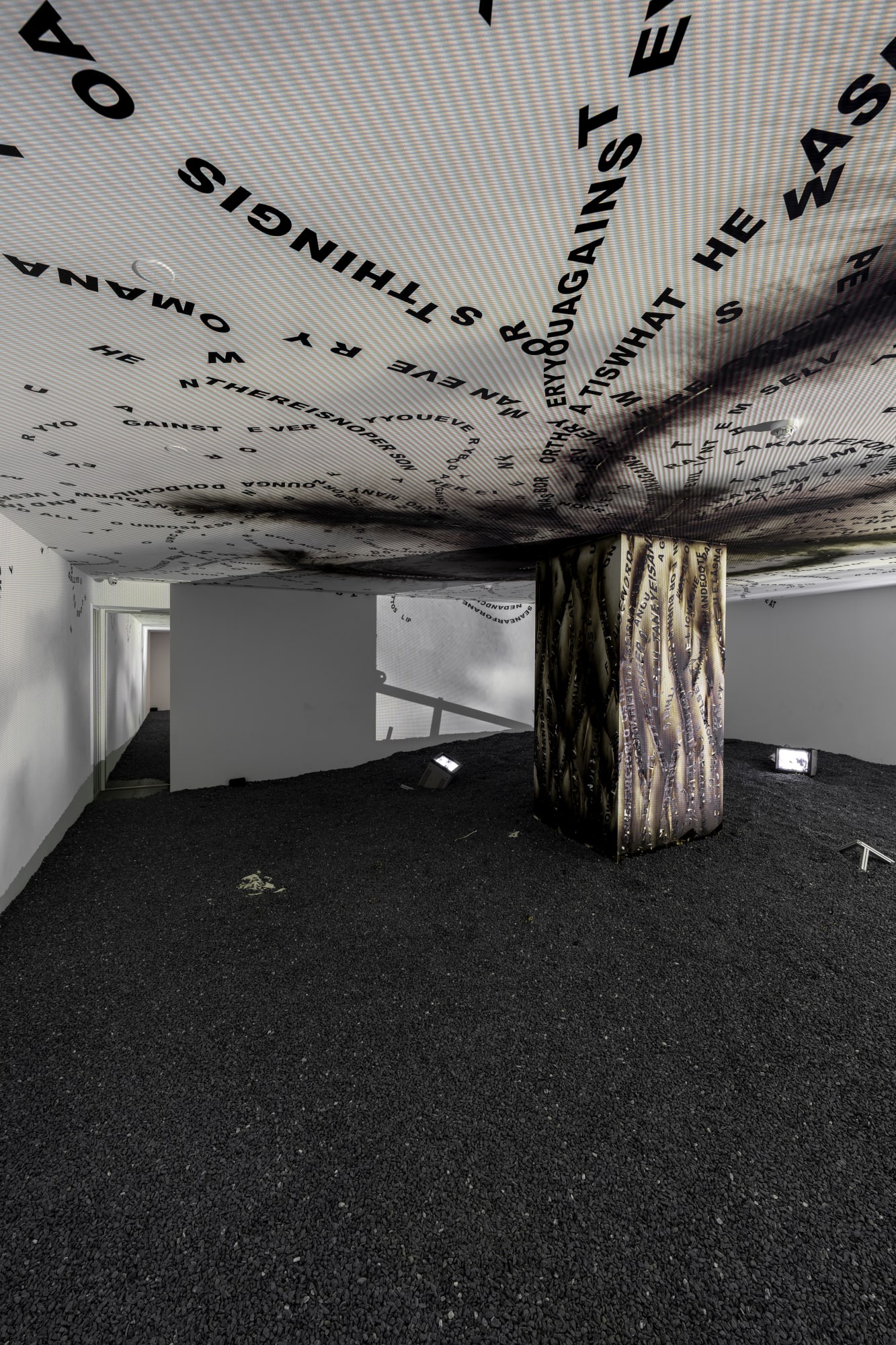 TSANG Kin-Wah: T REE O GO D EVIL