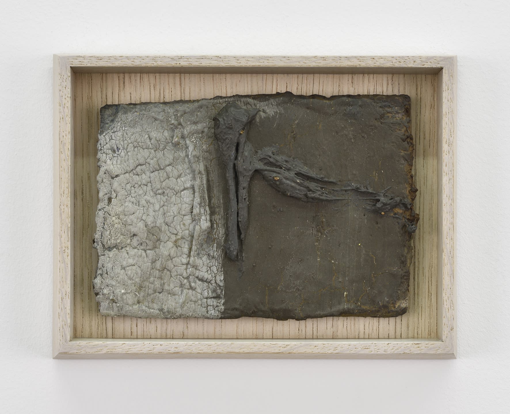 Pierre Tal Coat Sans titre, 1982-1983 Huile sur contreplaqué Oil on chipboard 10 x 14 cm 3.94 x 5.51 in ©Photo: Rebecca Fanuele