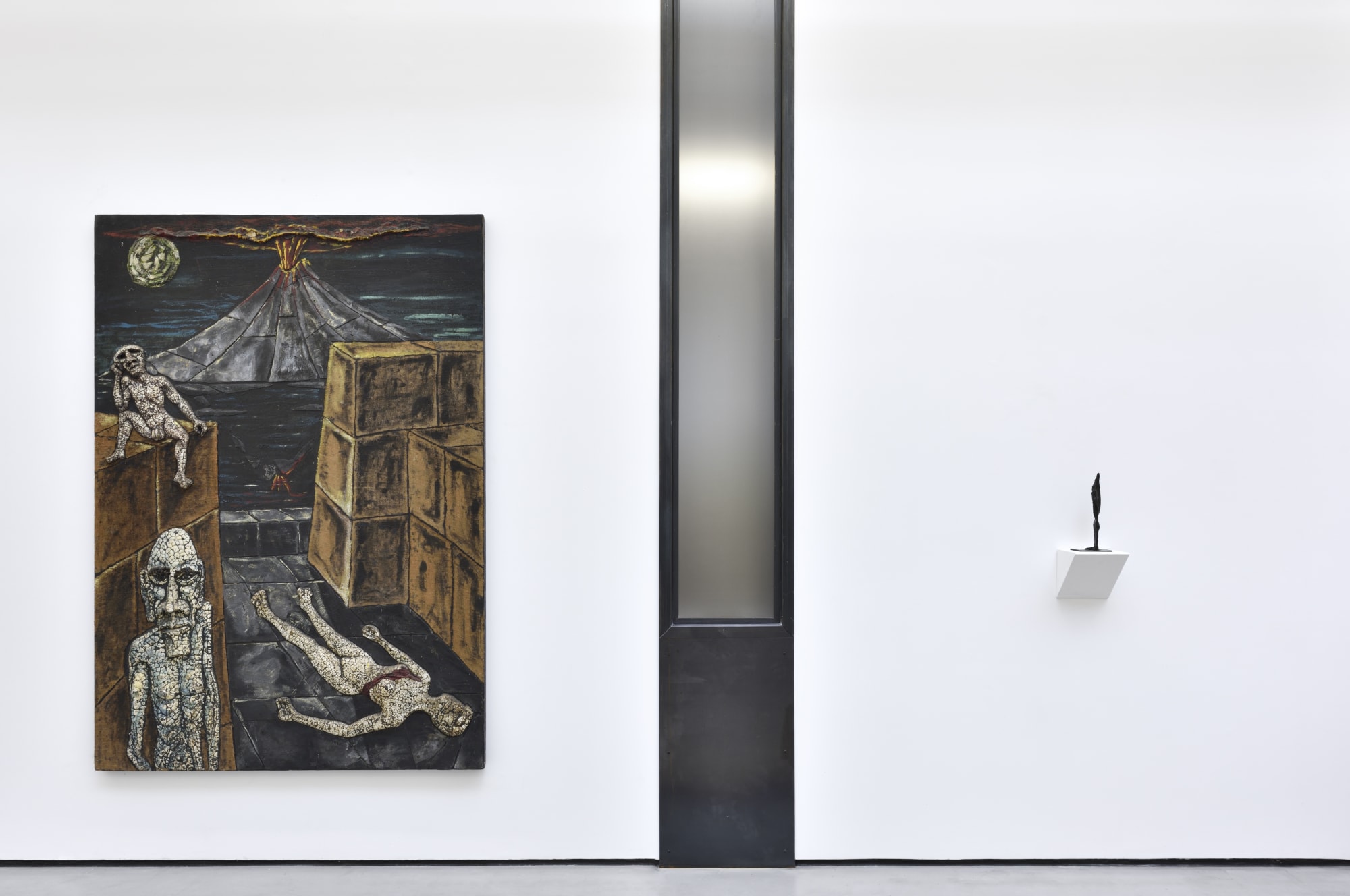 Vue de l'exposition "Même la guerre est quotidienne*" * Citation de Marguerite Duras issue de sa nouvelle Des journées entières dans les arbres AVEC : PIERRE BETTENCOURT, ANNA & BERNHARD BLUME, PIERRE YVES BOHM, HÉLÈNE DELPRAT, THIBAULT HAZELZET, FABIAN KNECHT, BRIAN MAGUIRE, MARYAN, BORIS MIKHAILOV, ANITA MOLINERO, ZORAN MUŠIČ, DANIEL POMMEREULLE, GERMAINE RICHIER, CEIJA STOJKA Photo : © Rebecca Fanuele Mainspace // 08.10 - 05.11.2022