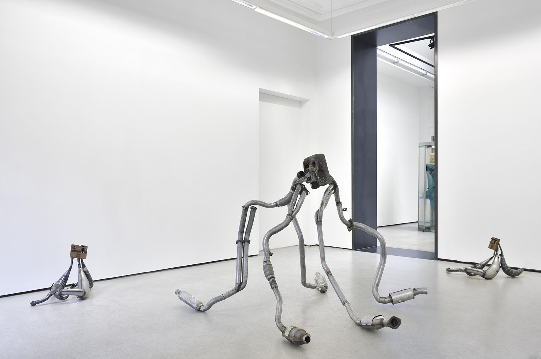 Vue de l'exposition personnelle d'Anita MOLINERO, " Les Larmes de Louise ", Galerie Christophe Gaillard, Paris, 2023. © Photo : Rebecca Fanuele.