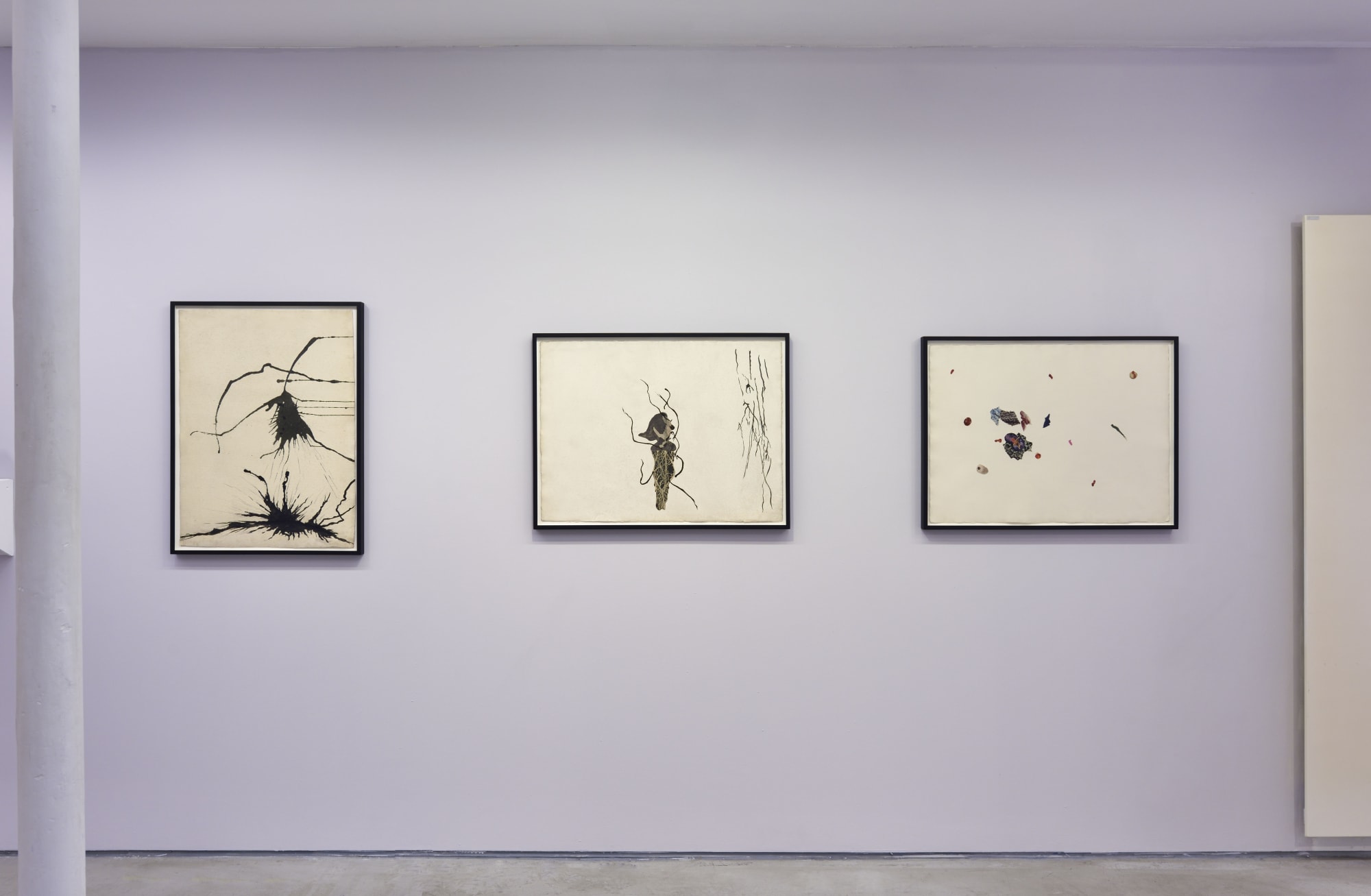 Vue de l'exposition "Bernard Réquichot, Les Requichot de Cordier" Photo © Rebecca Fanuele