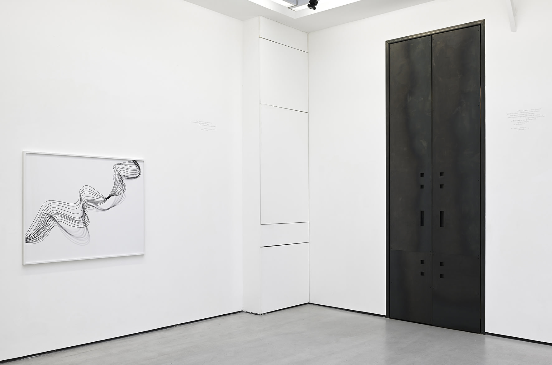 Les géométries de l'esprit, image latente, de Marina Gadonneix avec Victor Rambaud. Photo : Rebecca Fanuele.