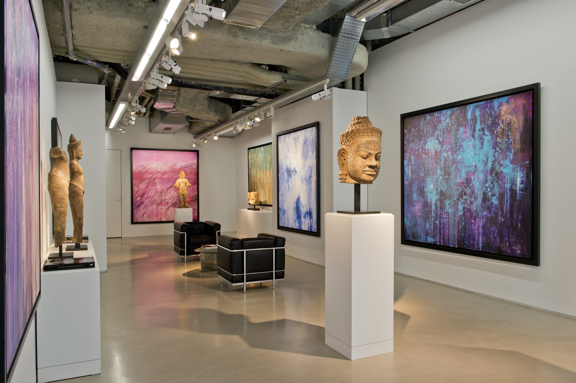 Sudaporn Teja and Khmer Sculpture