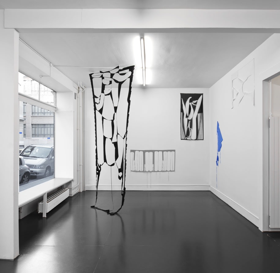 LE TEMPS ÉCLATÉ PAR LA PROFONDEUR DU VIDE