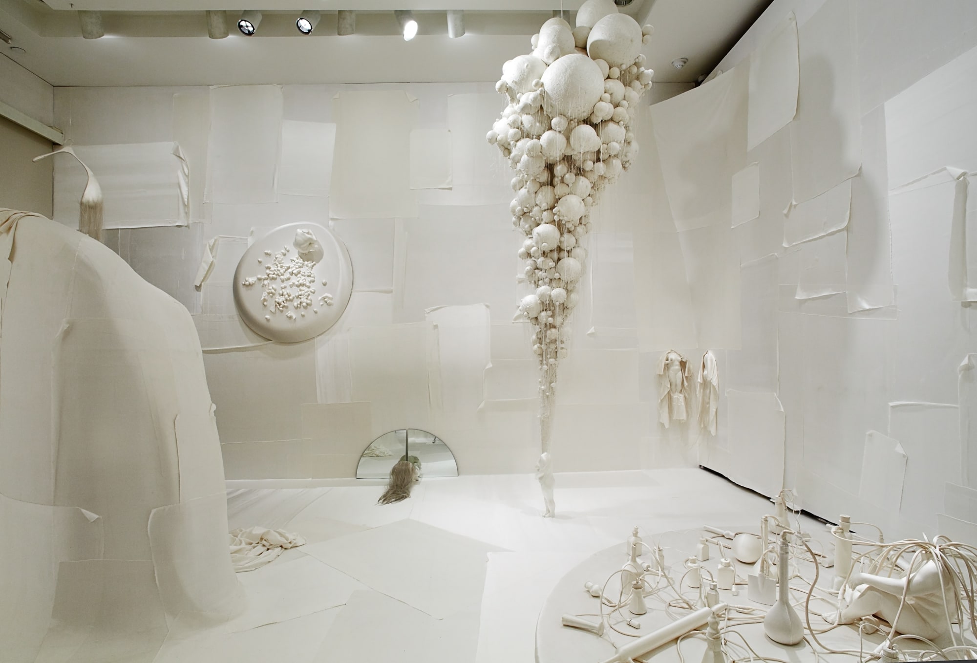 Lin Tianmiao: Bound Unbound