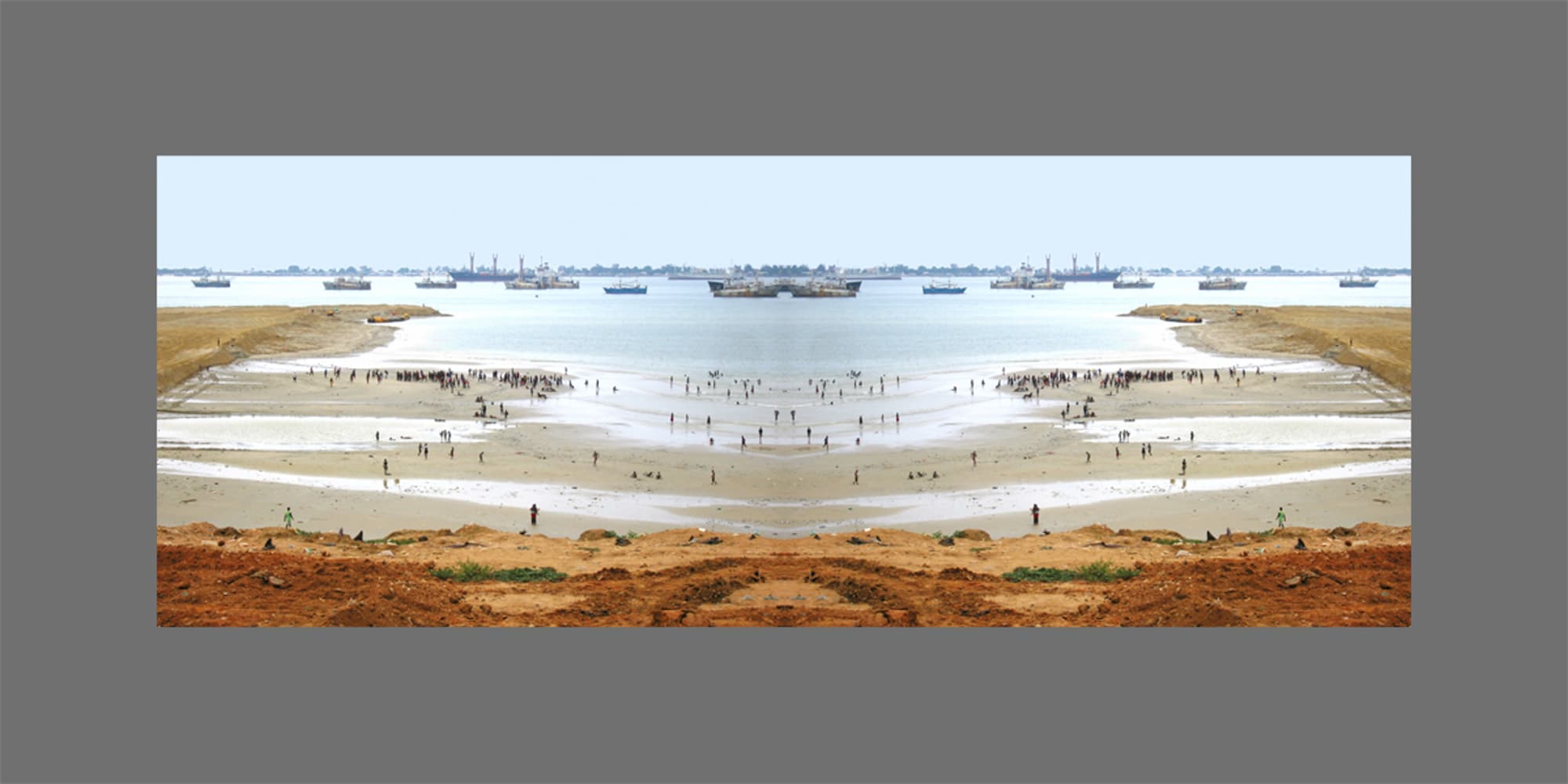 Alfredo Jaar Double Vision, 2005 Lightbox with color transparency 49 x 97 x 5.25 inches (124.5 x 246.4 x 13.3 cm)