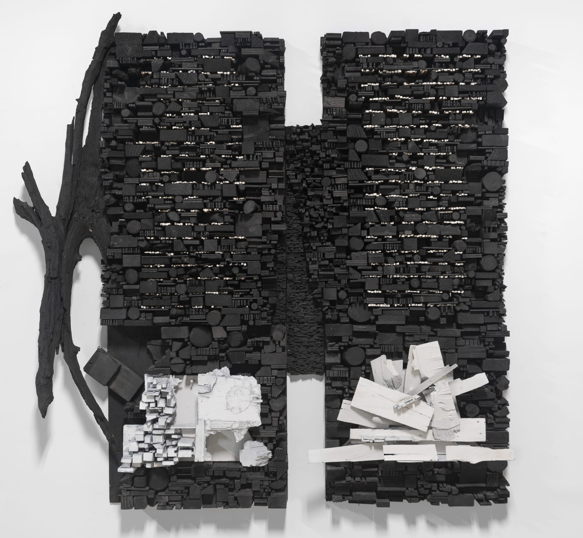 Leonardo Drew Number 313, 2021 Wood and paint 65 x 65.25 x 10.75 inches (165.1 x 165.7 x 27.3 cm) (GL15246)