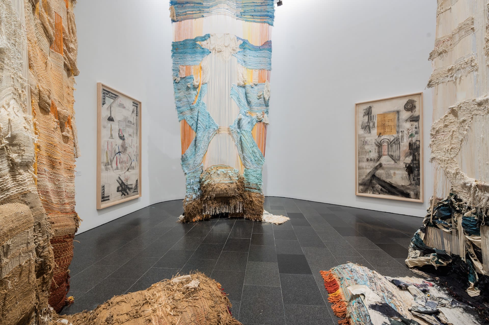 Josep Grau-Garriga : Dialogue with light. Photo Eduard Pedrocchi, 2022. © Museu d'Art Contemporani de Barcelona (MACBA)