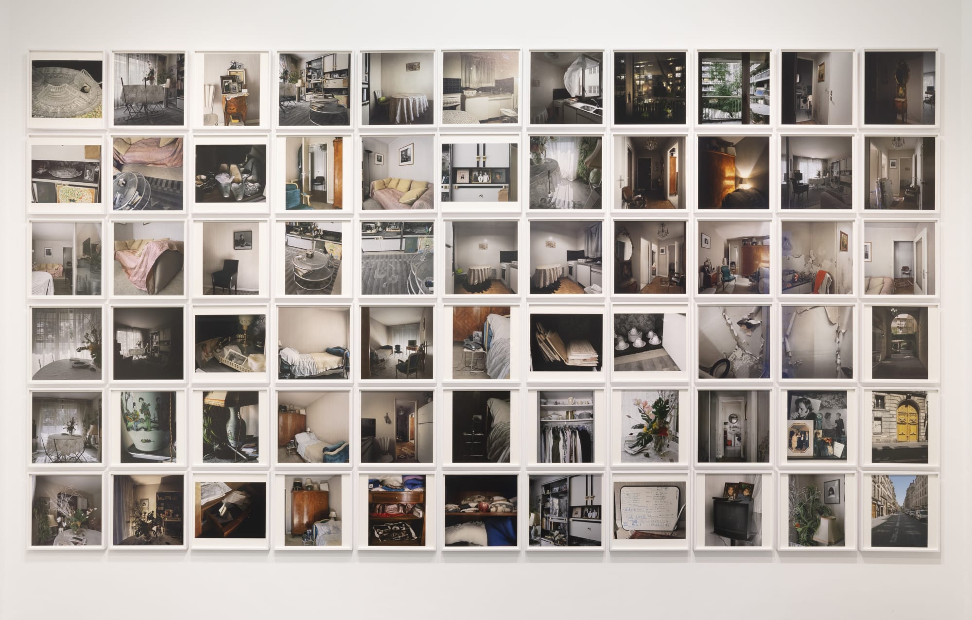 Patrick Faigenbaum L’appartement de Suzanne Faigenbaum (1923-2015), rue de Clichy, Paris, 2016-2021 , 2016-2020 Set of 66 pigment inkjet color prints from silver negatives 210 x 394 cm, dimension totale Edition of 3