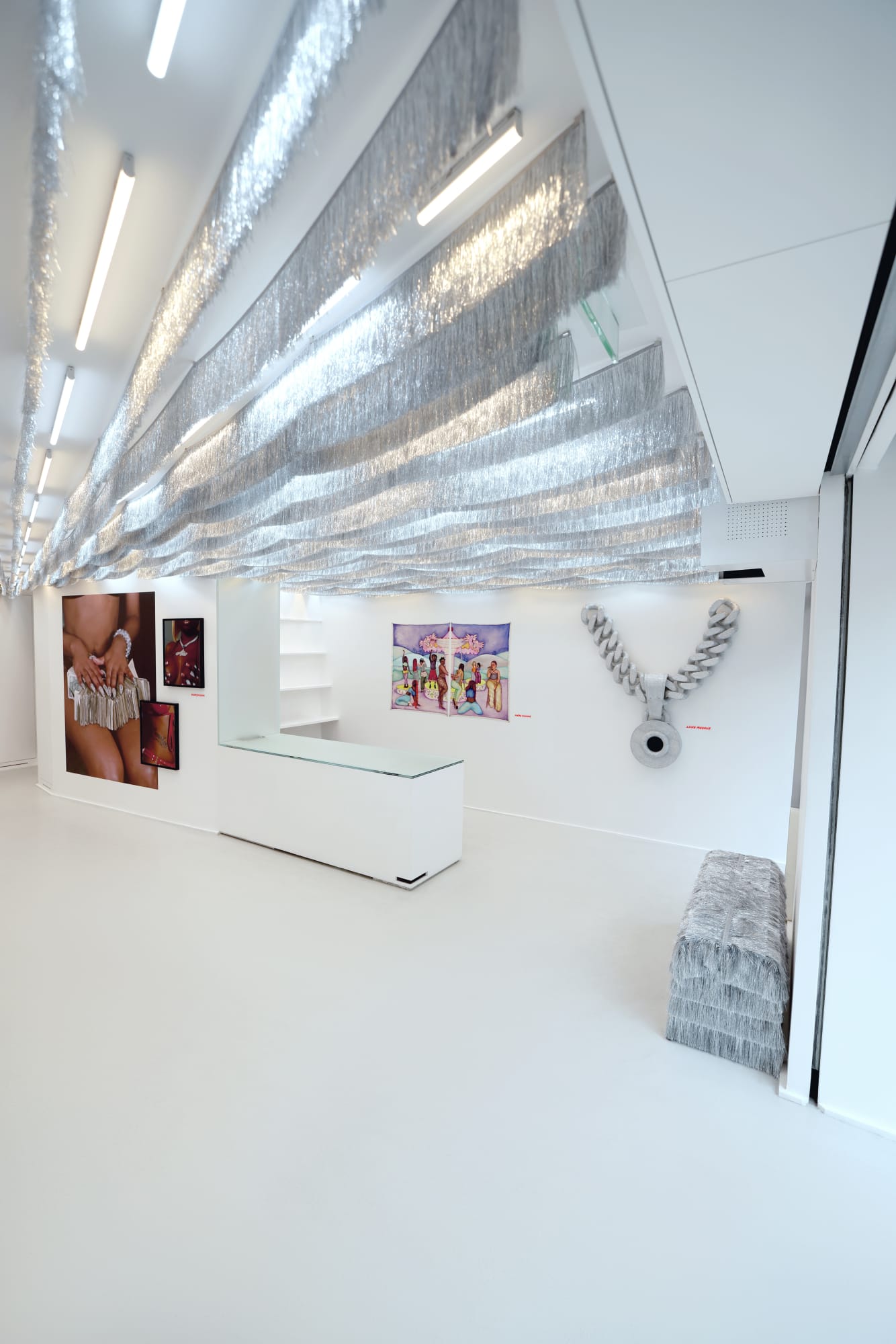 GIRLS! GIRLS!! GIRLS!!!