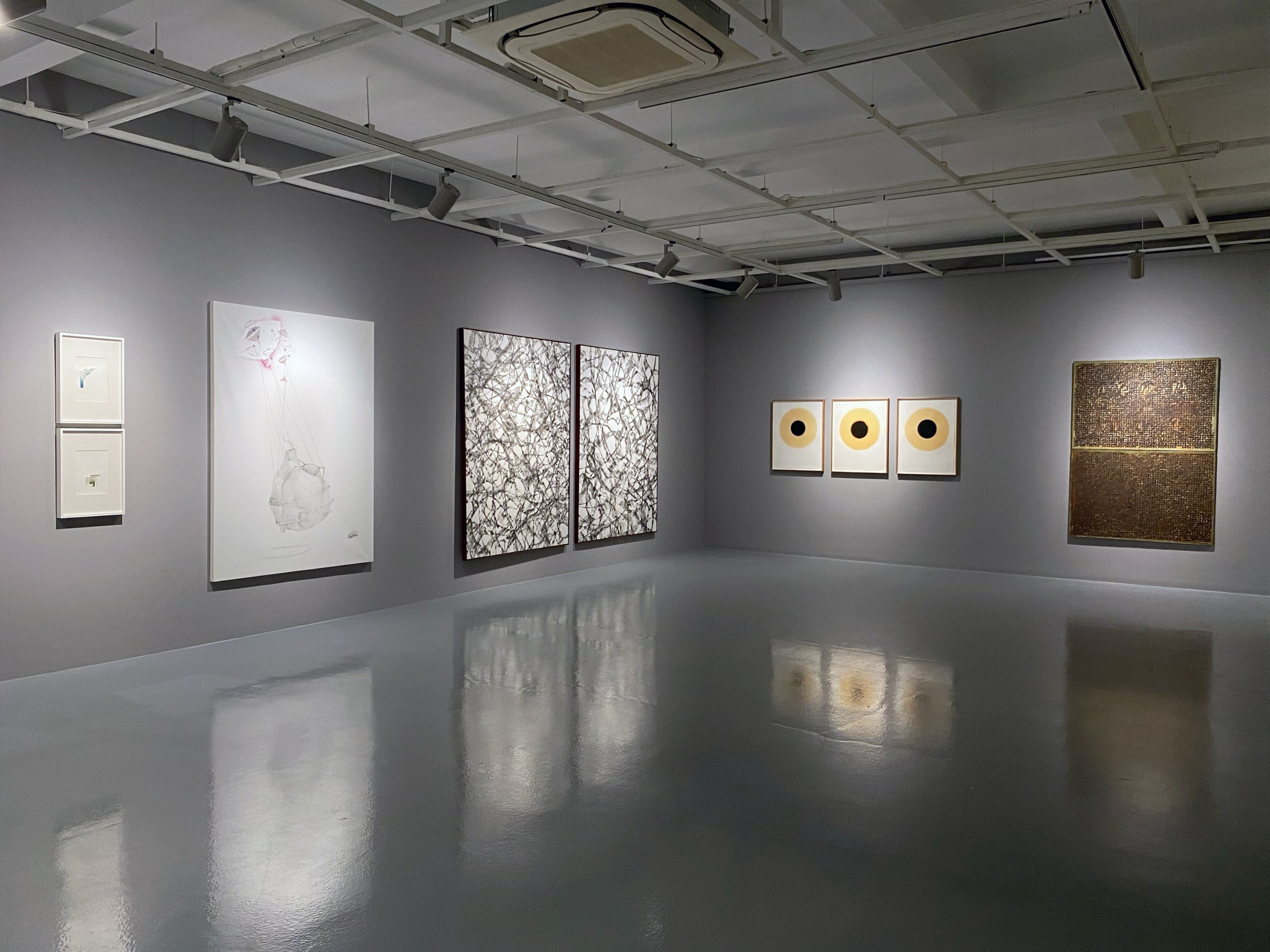 LOOKING AT THE SAME HORIZON