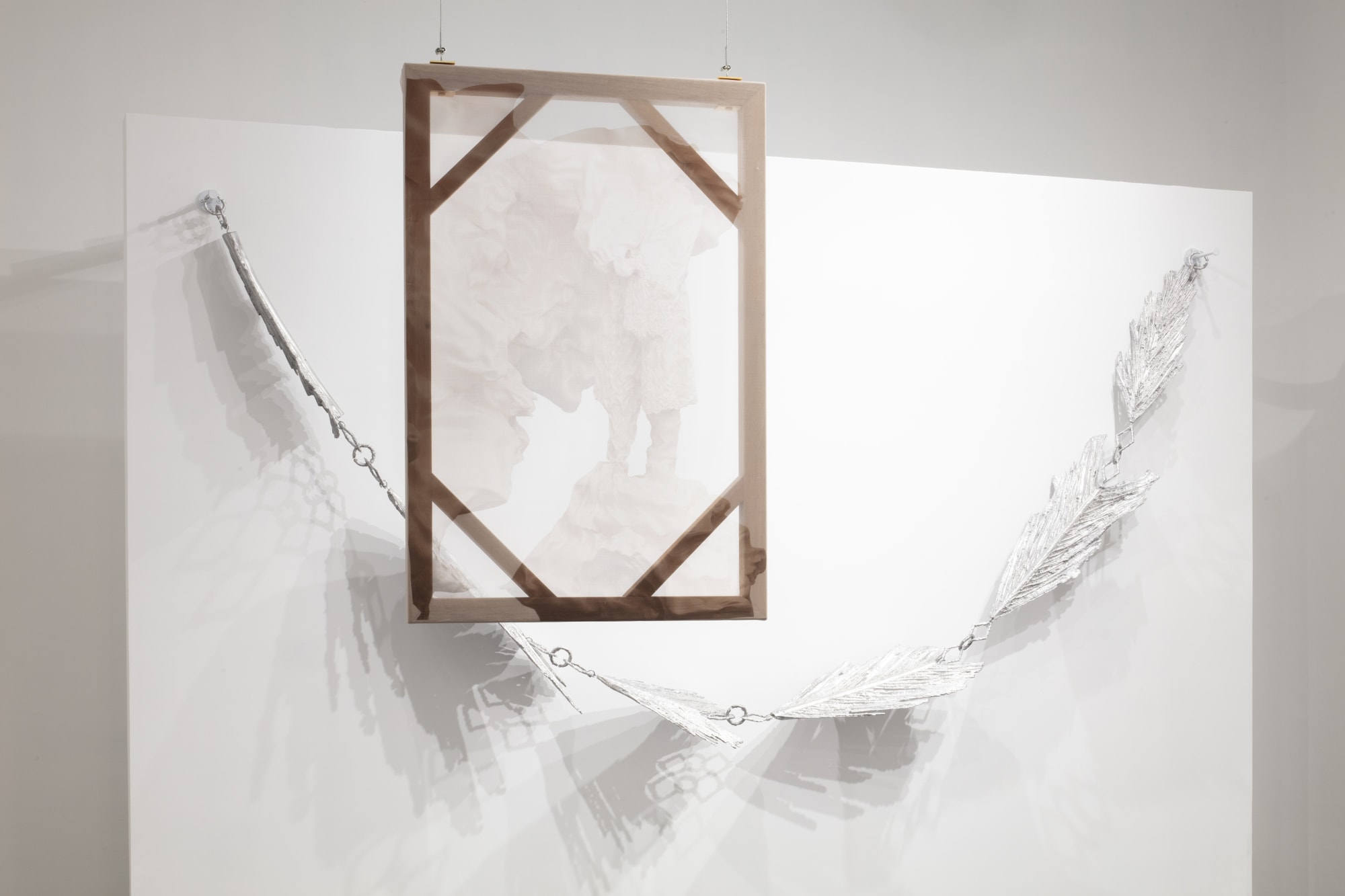 Exhibition view: Julieta Gil, ¿Quién mira a quienes miran?, Campeche, Mexico City, 2024 Courtesy of the artist and Campeche, Mexico City Photography by Ramiro Chaves @chavesdocs