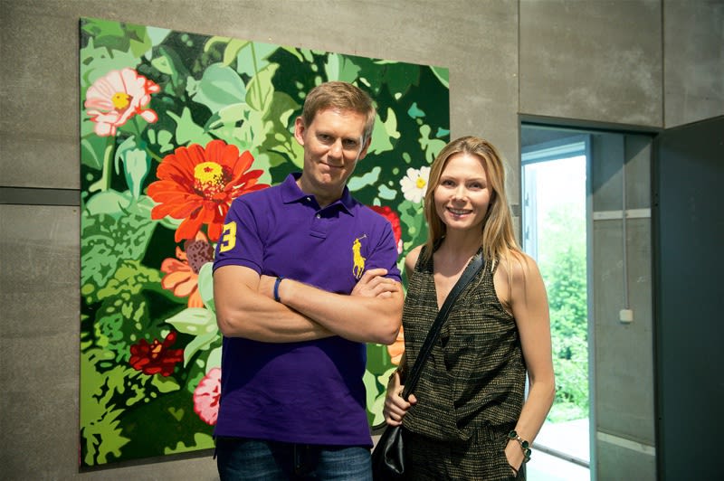 Oleg Maslov. CONEFLOWERS AND ZINNIAS