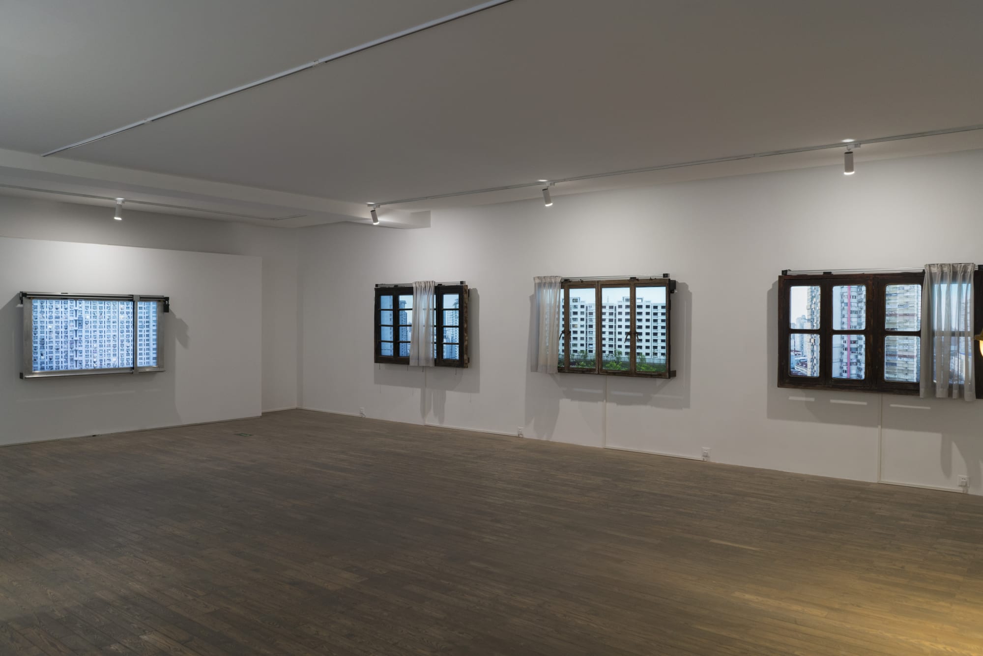 Hu Weiyi | The Window Blind