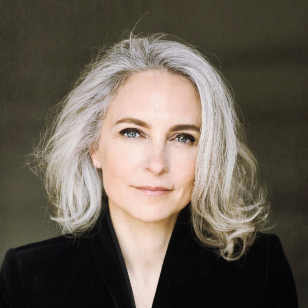 AURÉLIE FRANCIN PURCHASING MANAGER T. +33 (0)6 83 95 85 33 aurelie@HELENEBAILLY.COM