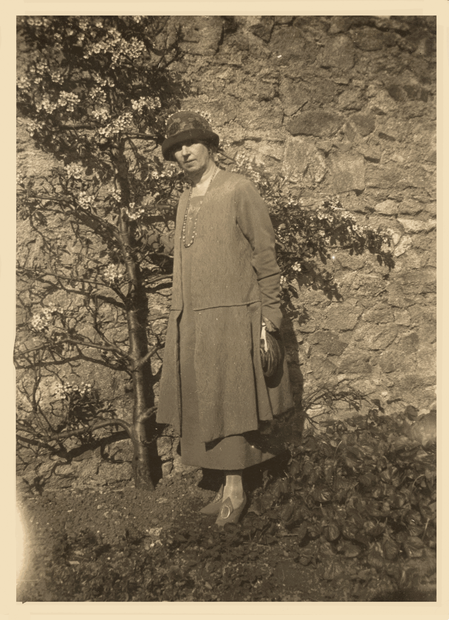 THE YEATS SISTERS & IRISH DESIGN: MAKING, IDENTITIES, & LEGACIES