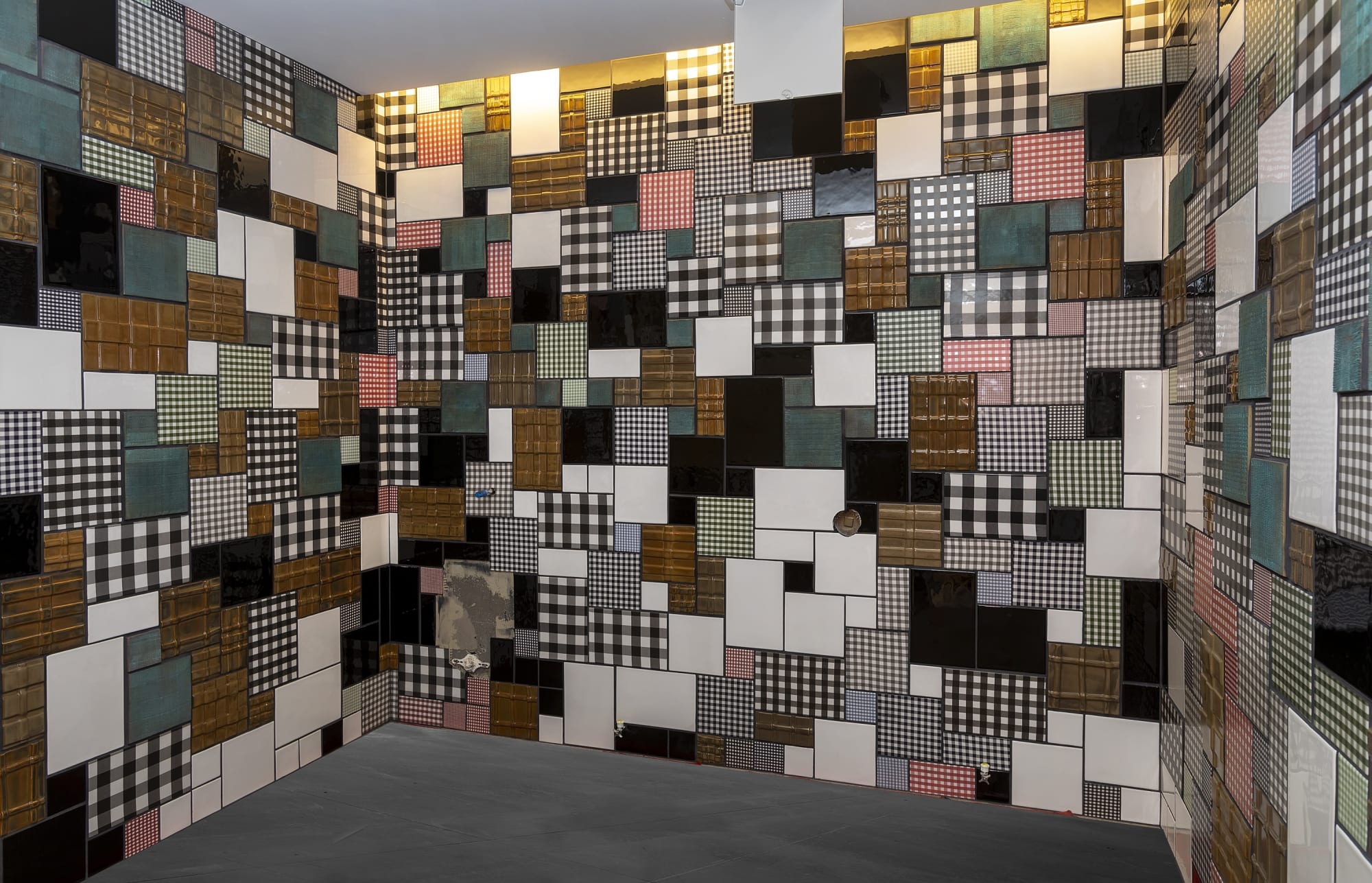 Installation view, Michelle Grabner, Site-specific installation for the Arts Preserve at the John Kohler Arts Center, Sheboygan, WI, 2020