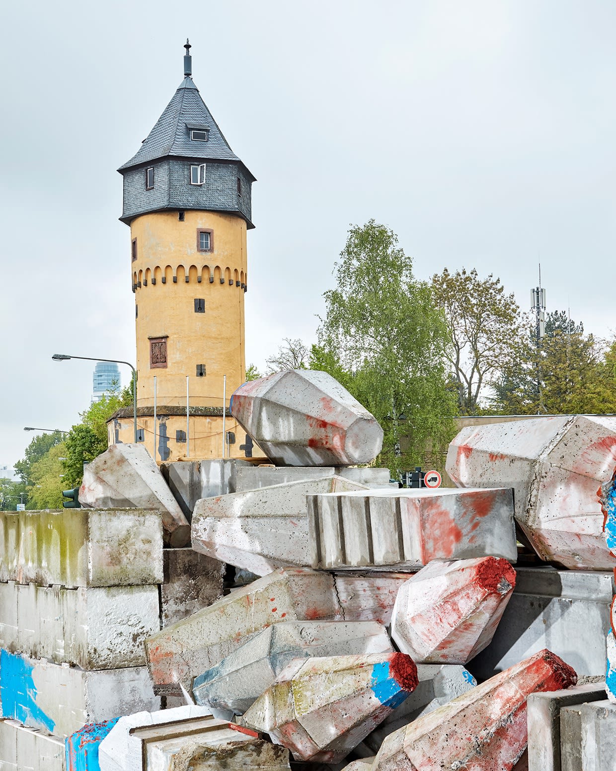Jan De Cock Exhibition, Everything For You Frankfurt am Main, Sculpture Occupy Main Street