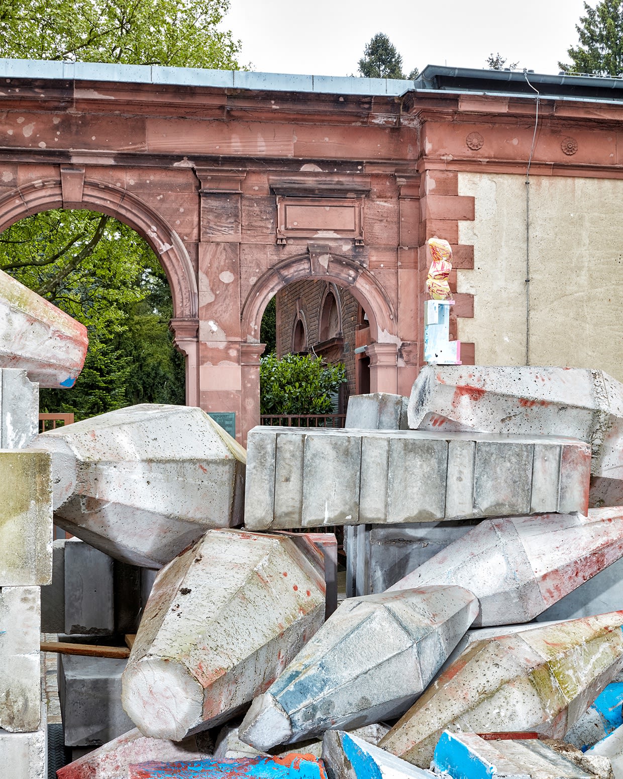 Jan De Cock Exhibition, Everything For You Frankfurt am Main, Sculpture Occupy Main Street