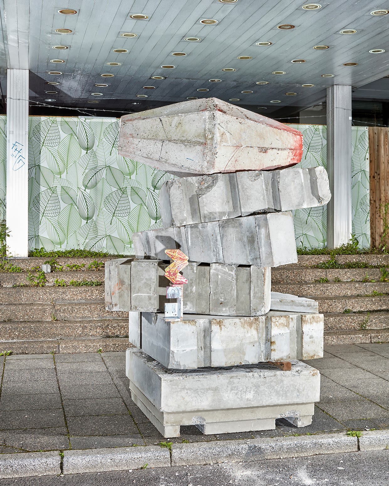 Jan De Cock Exhibition, Everything For You Frankfurt am Main, Sculpture Occupy Main Street