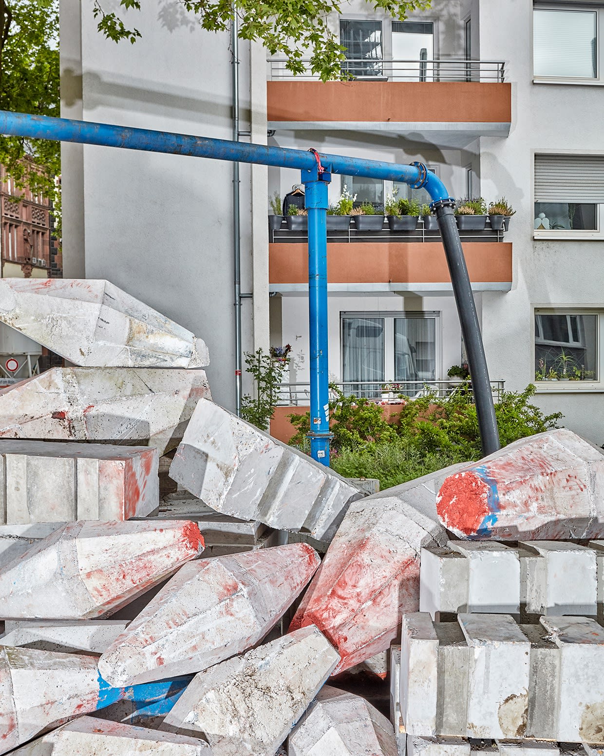 Jan De Cock Exhibition, Everything For You Frankfurt am Main, Sculpture Occupy Main Street