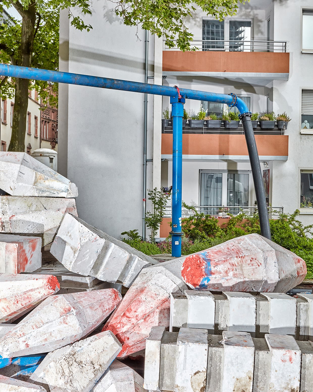 Jan De Cock Exhibition, Everything For You Frankfurt am Main, Sculpture Occupy Main Street