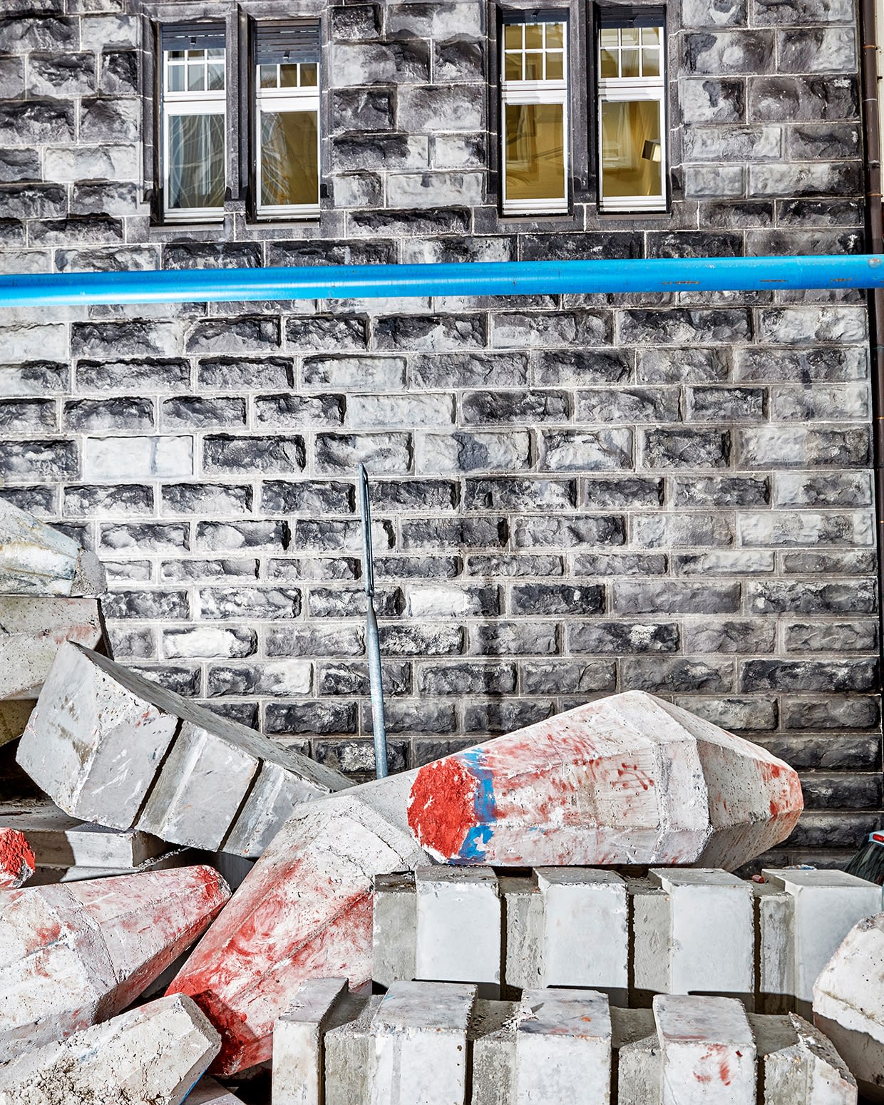 Jan De Cock Exhibition, Everything For You Frankfurt am Main, Sculpture Occupy Main Street