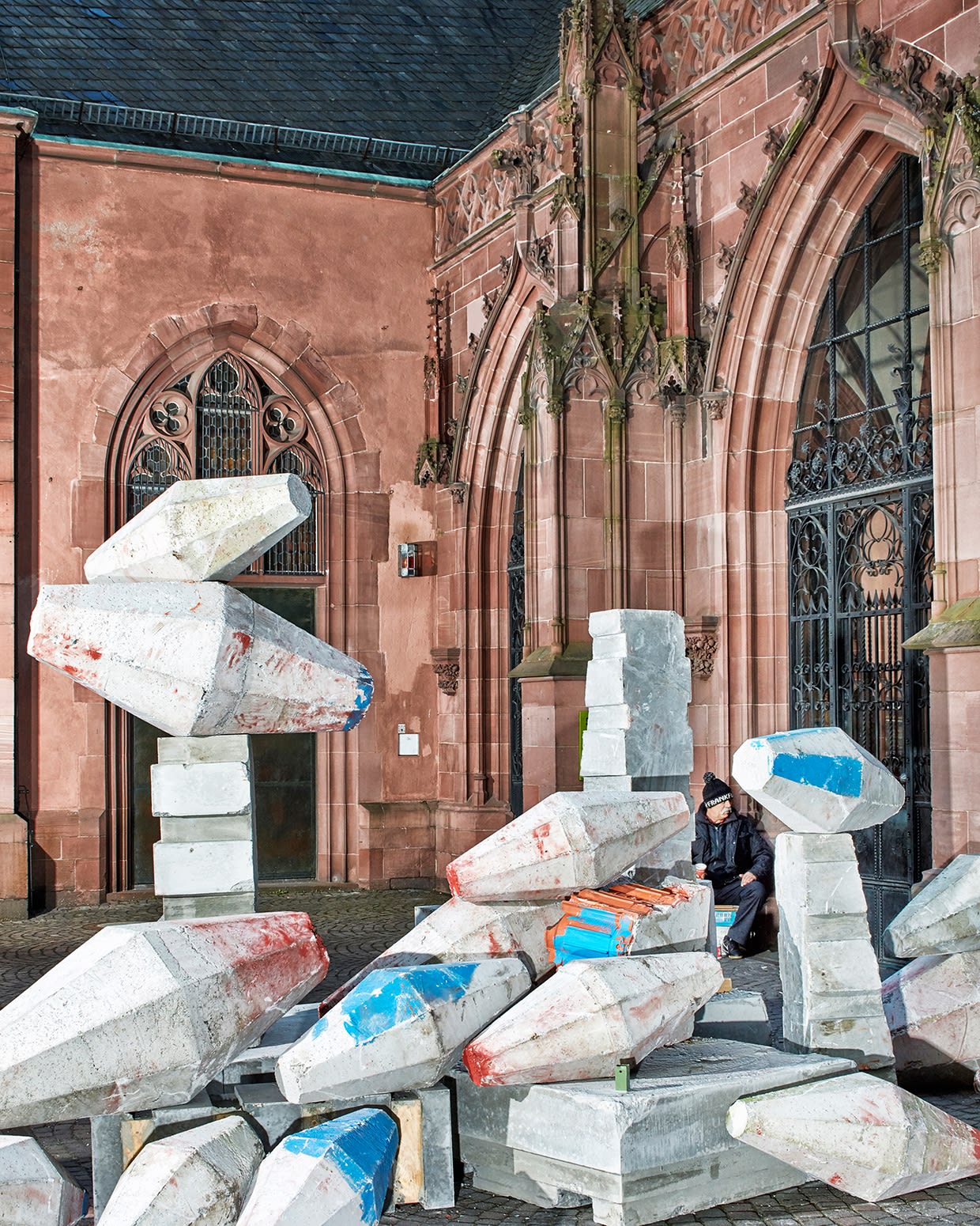 Jan De Cock Exhibition, Everything For You Frankfurt am Main, Sculpture Occupy Main Street