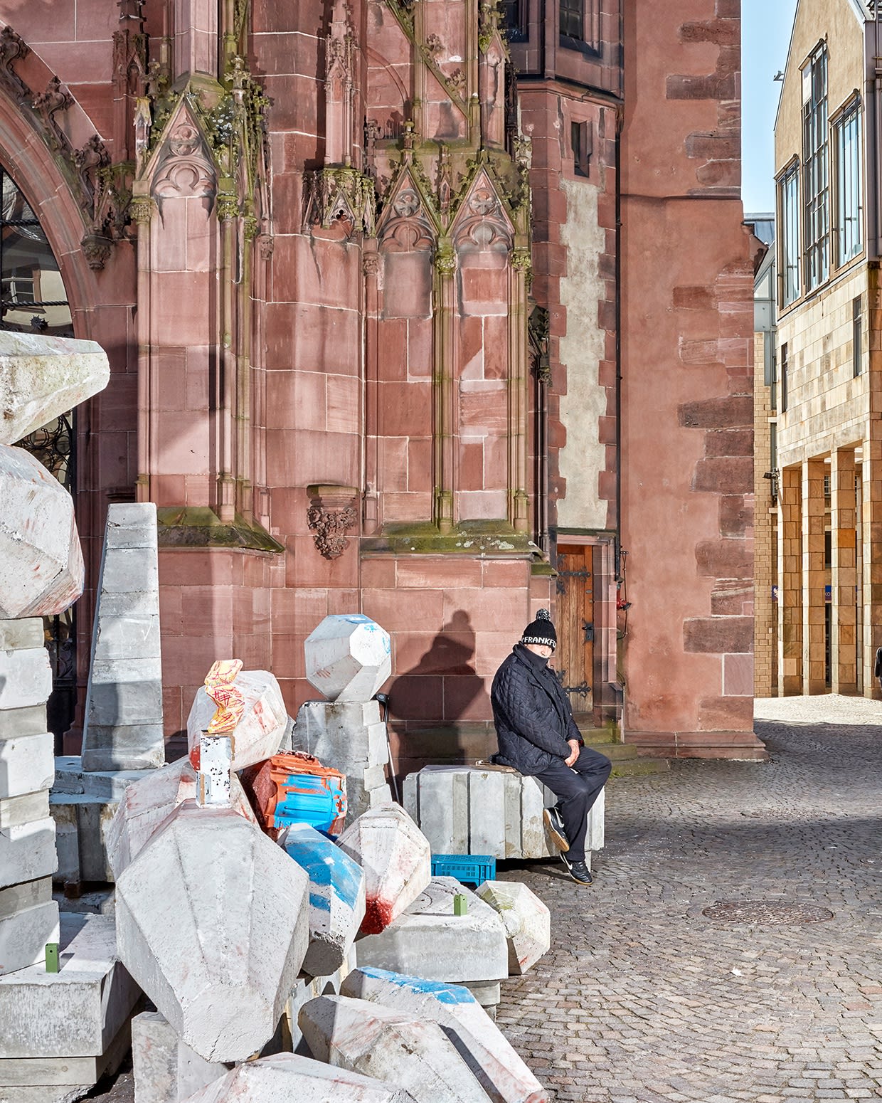 Jan De Cock Exhibition, Everything For You Frankfurt am Main, Sculpture Occupy Main Street