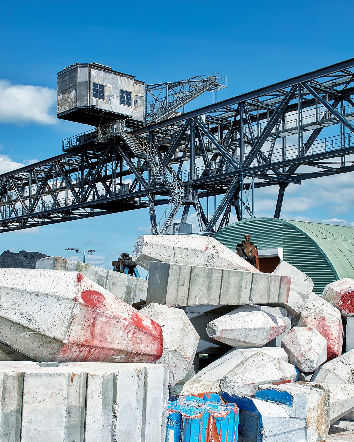 Jan De Cock Exhibition, Everything For You Frankfurt am Main, Sculpture Occupy Main Street