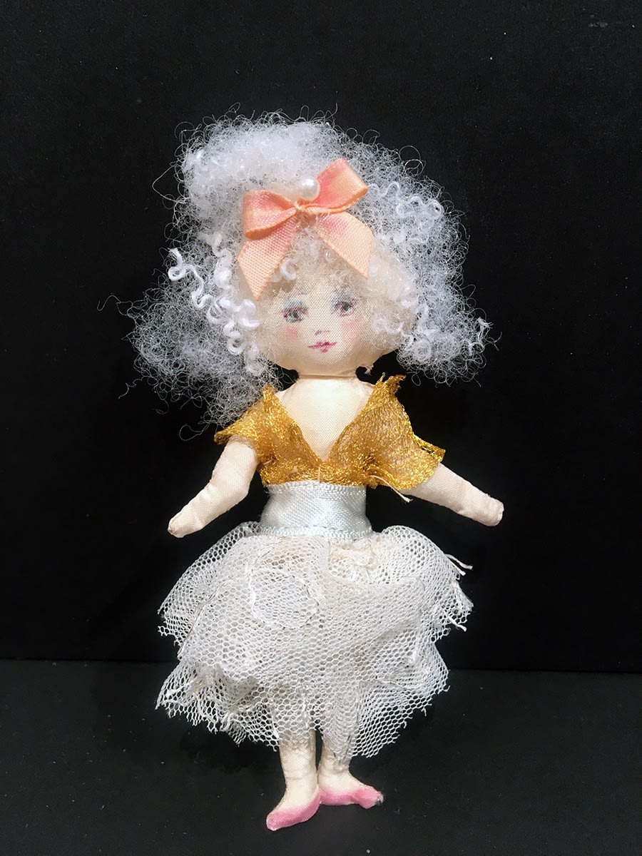 Viola Ann Seddon, The Pink Bow