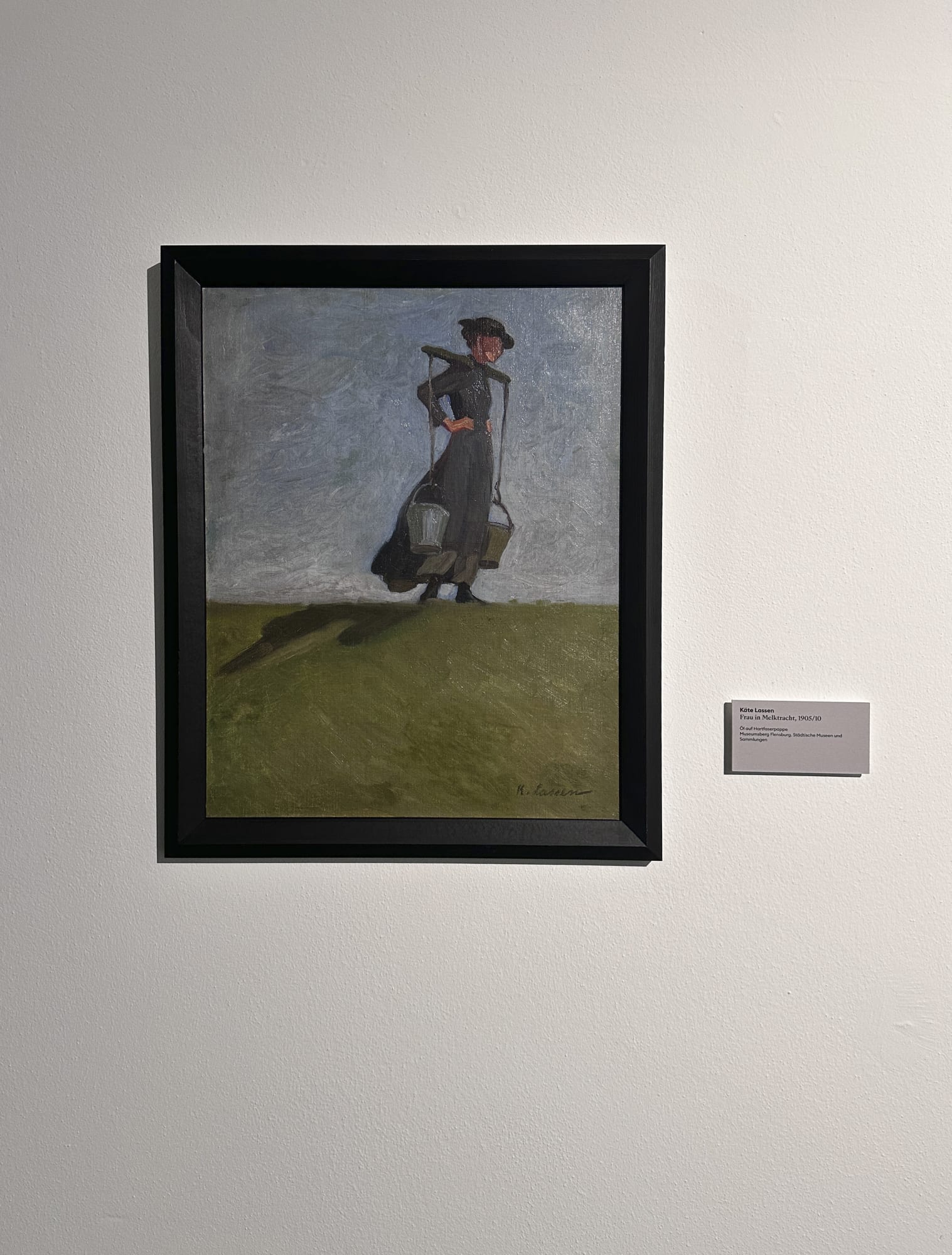 Käte Lassen Frau in Melkentracht, 1905/10