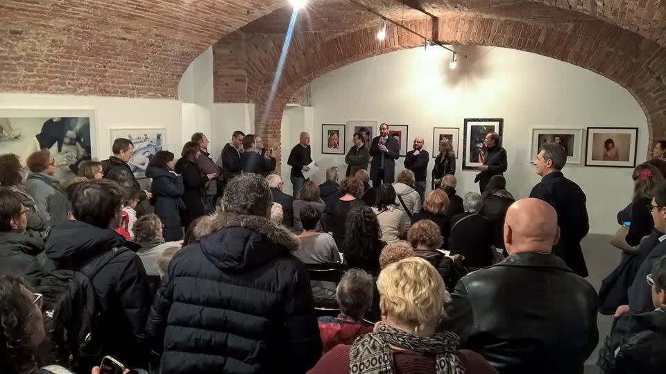 PhotograpHER - women taking photos of women